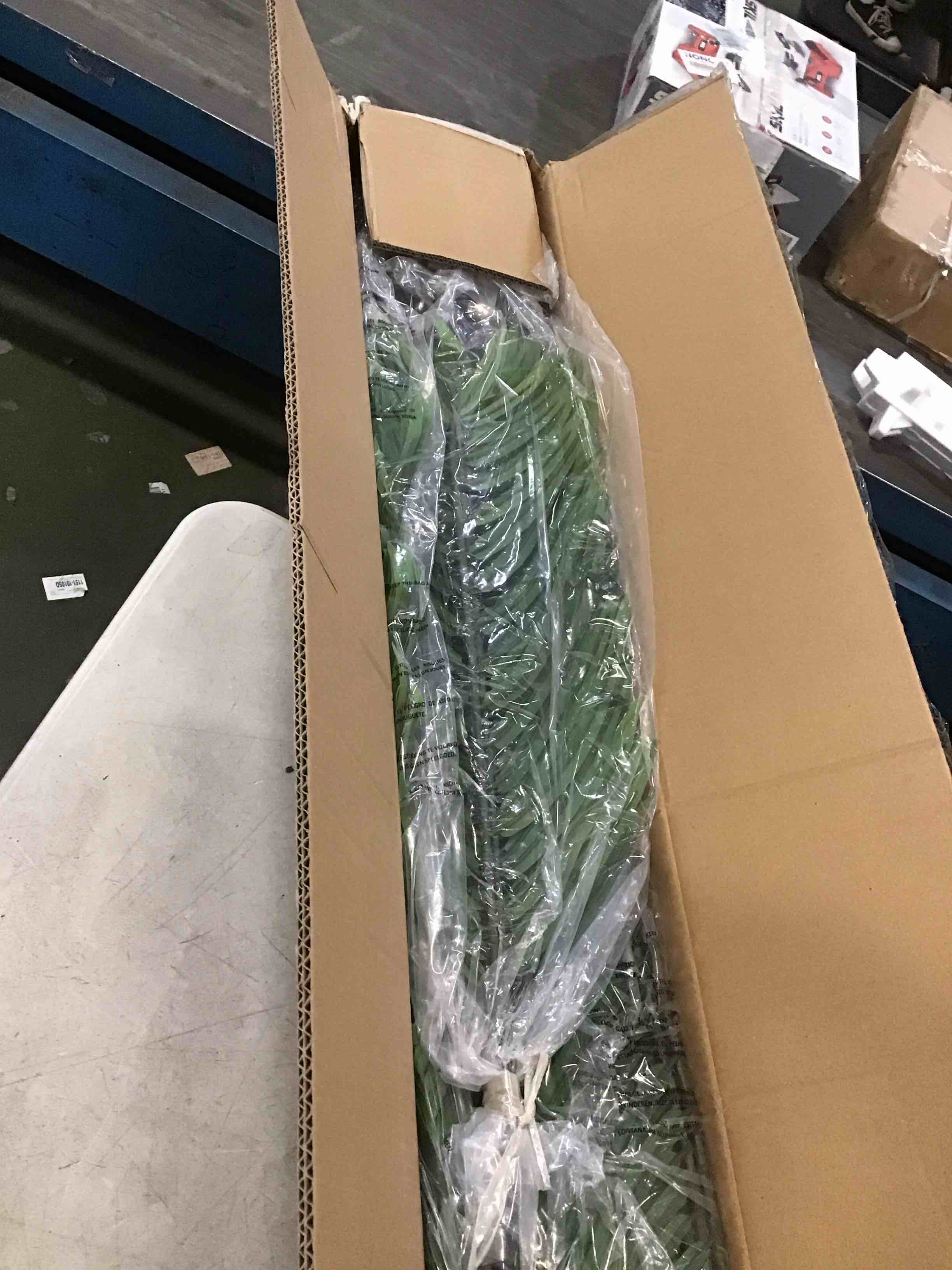 https://s3.amazonaws.com/lotting-images-prod/bidfta/PPE2136784_1743177997757.jpeg