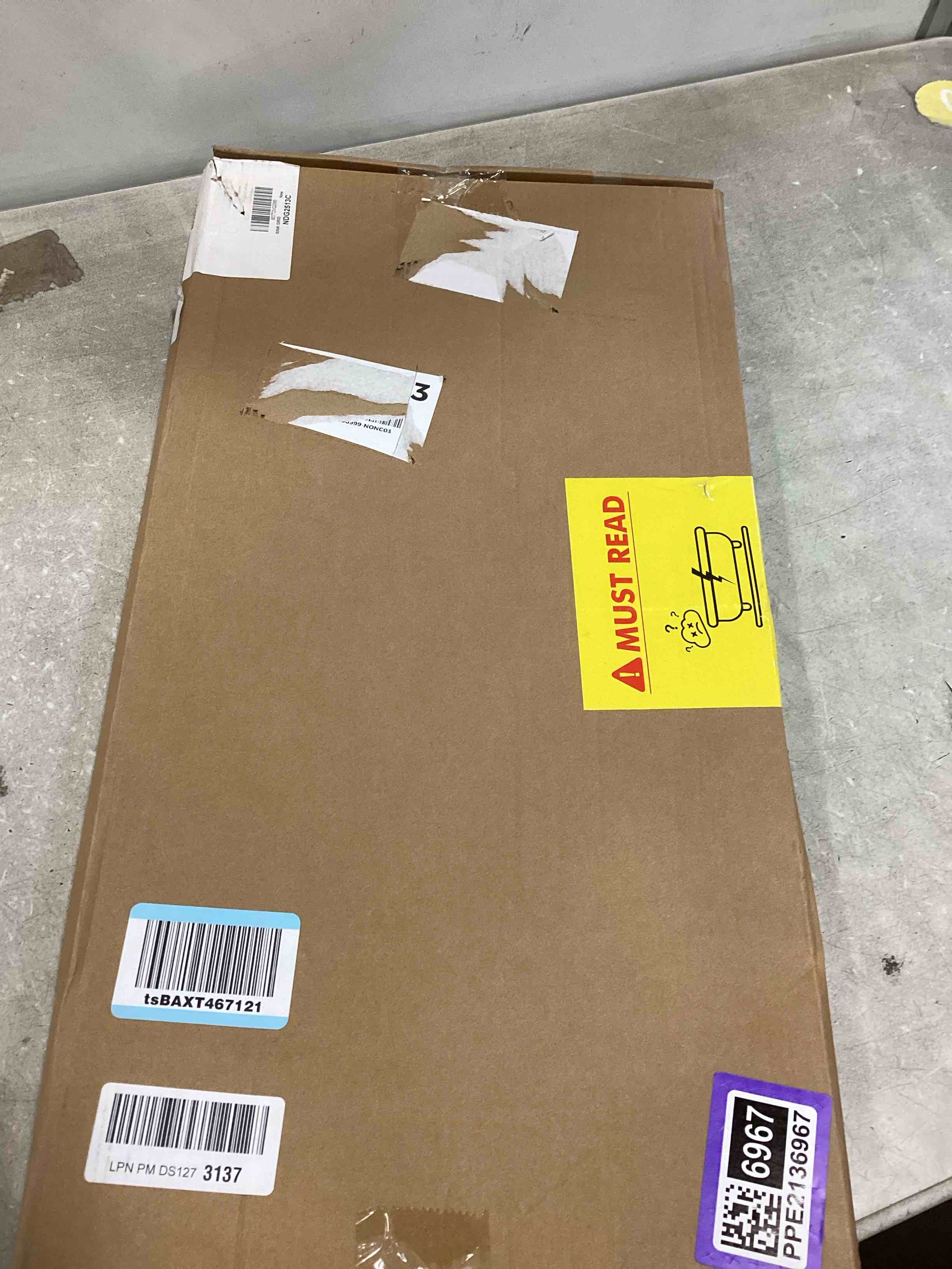 https://s3.amazonaws.com/lotting-images-prod/bidfta/PPE2136967_1743437423807.jpeg