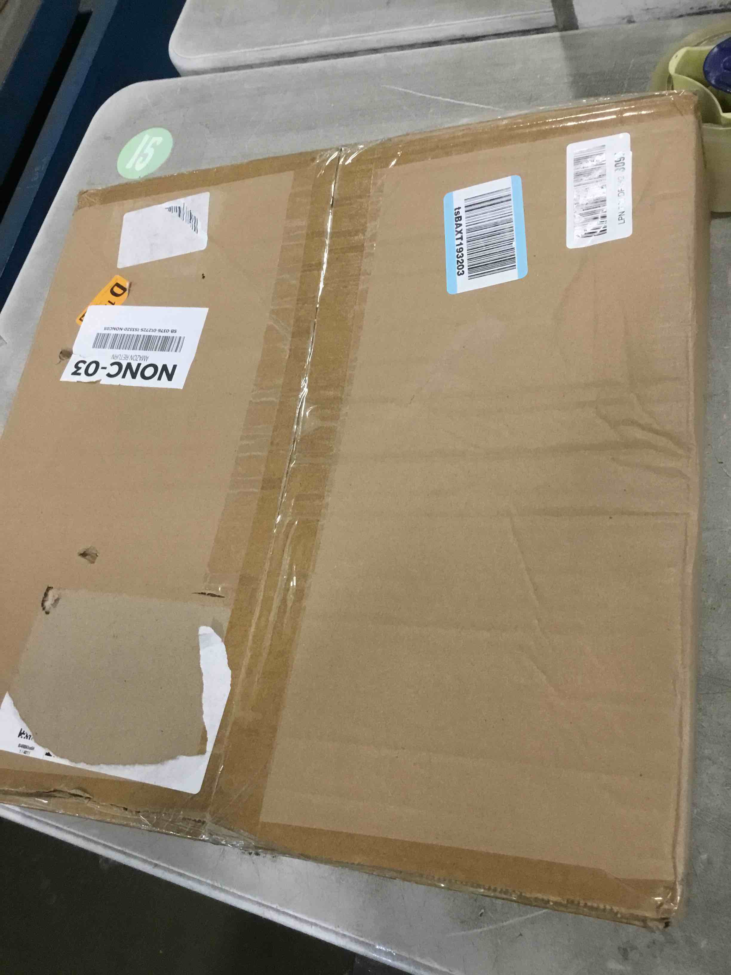 https://s3.amazonaws.com/lotting-images-prod/bidfta/PPE2137060_1740750549878.jpeg