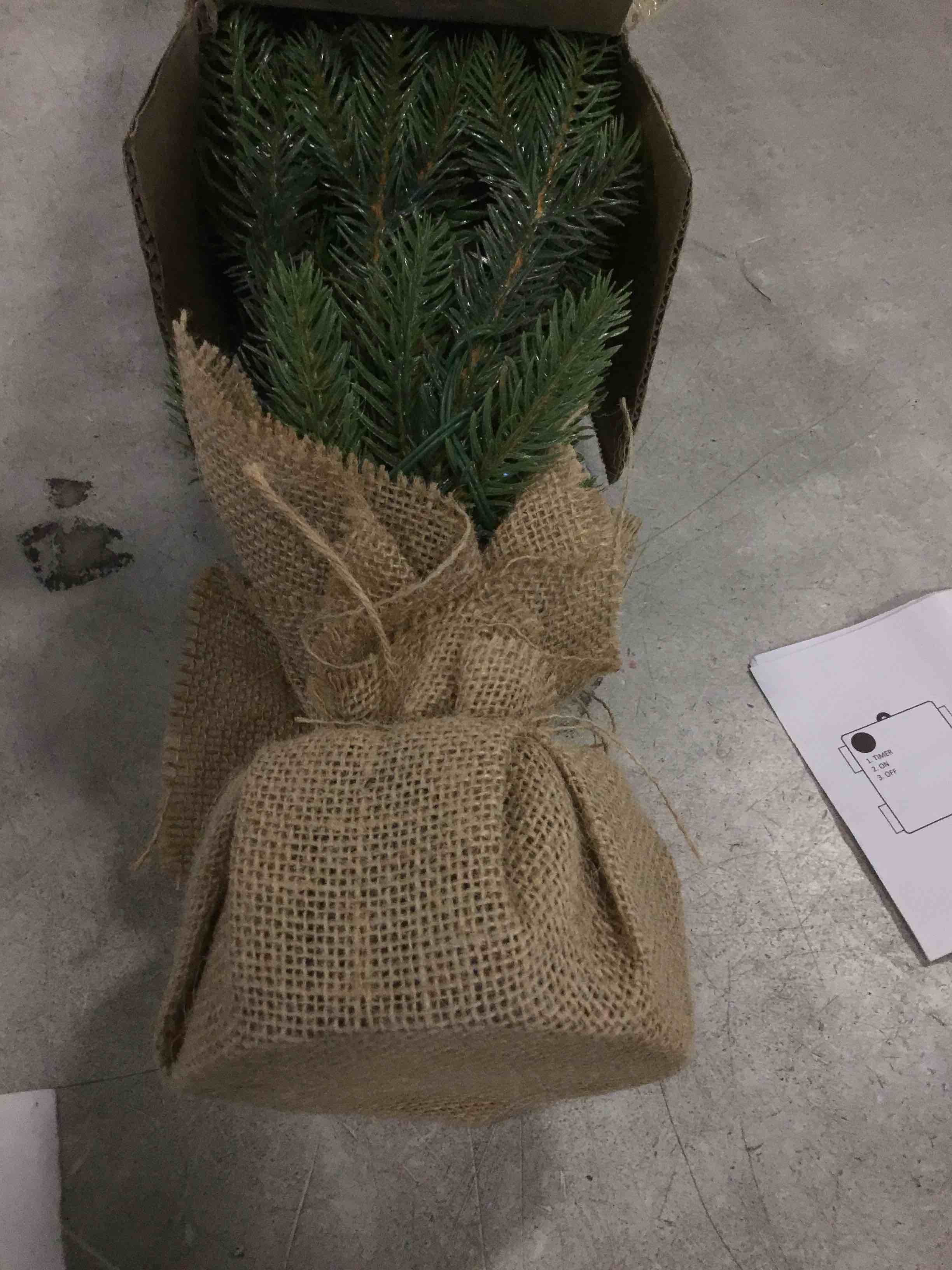 https://s3.amazonaws.com/lotting-images-prod/bidfta/PPE2137104_1740754449512.jpeg