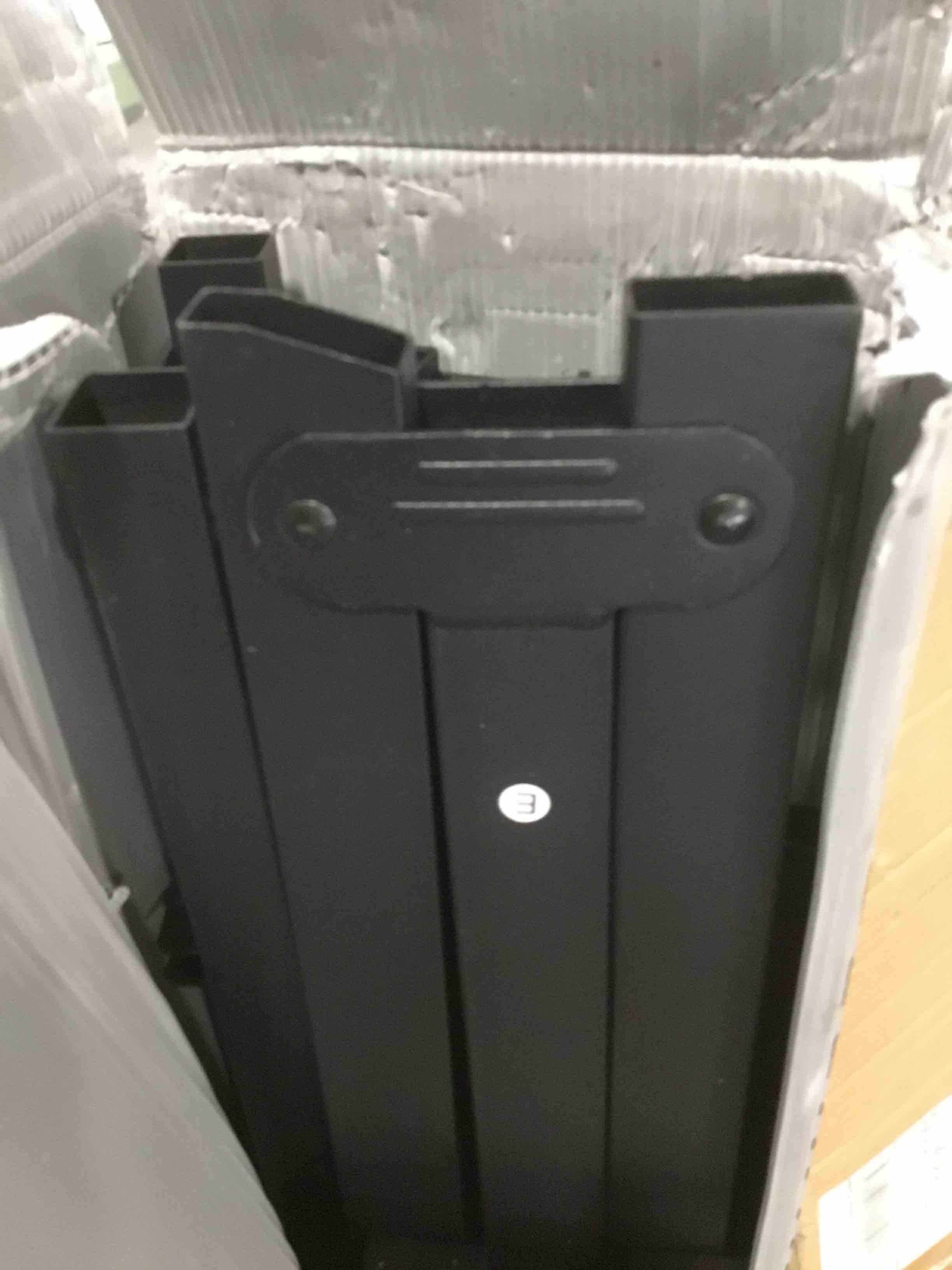 https://s3.amazonaws.com/lotting-images-prod/bidfta/PPE2137537_1741097803883.jpeg