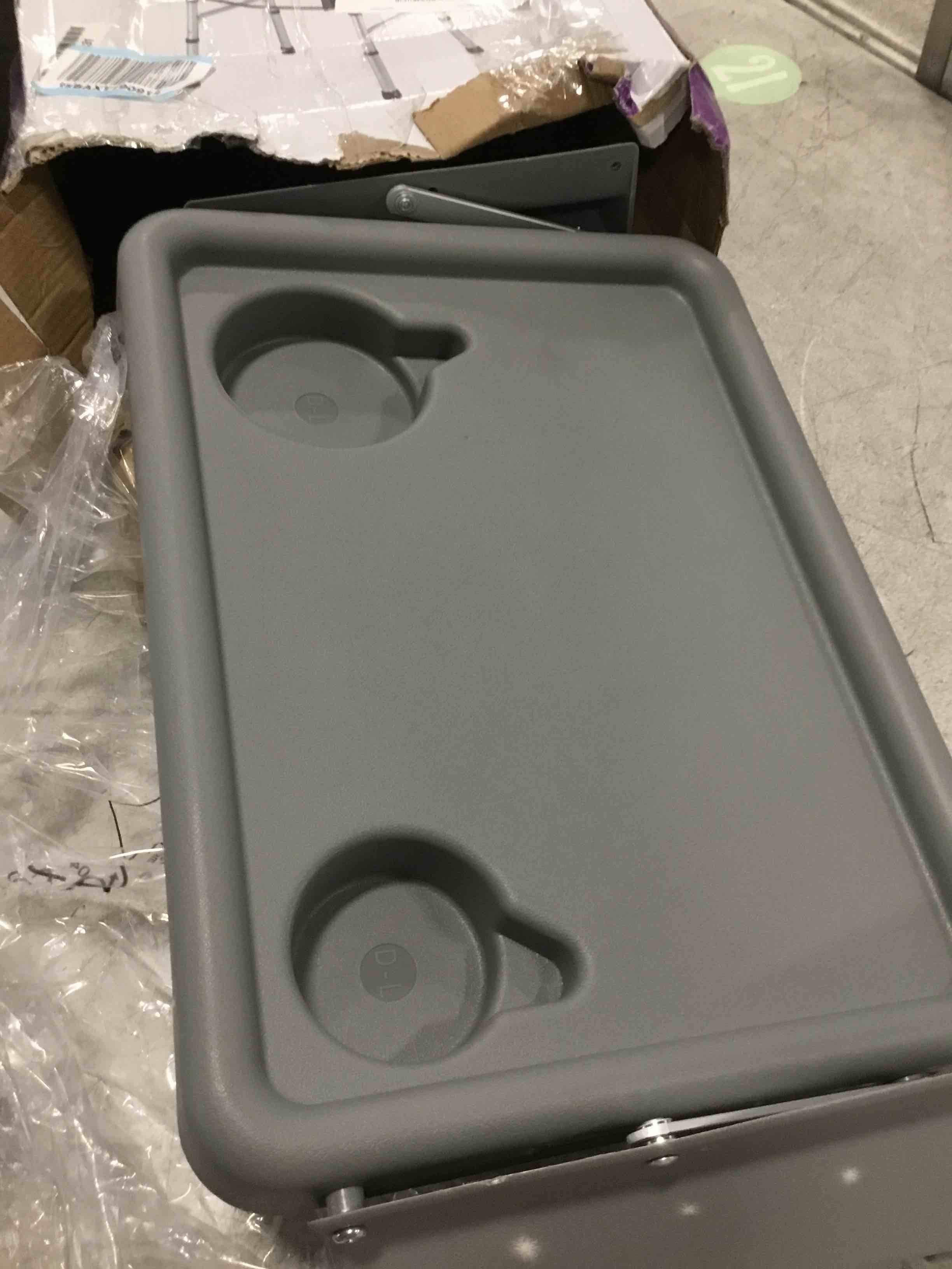 https://s3.amazonaws.com/lotting-images-prod/bidfta/PPE2138192_1741360852182.jpeg