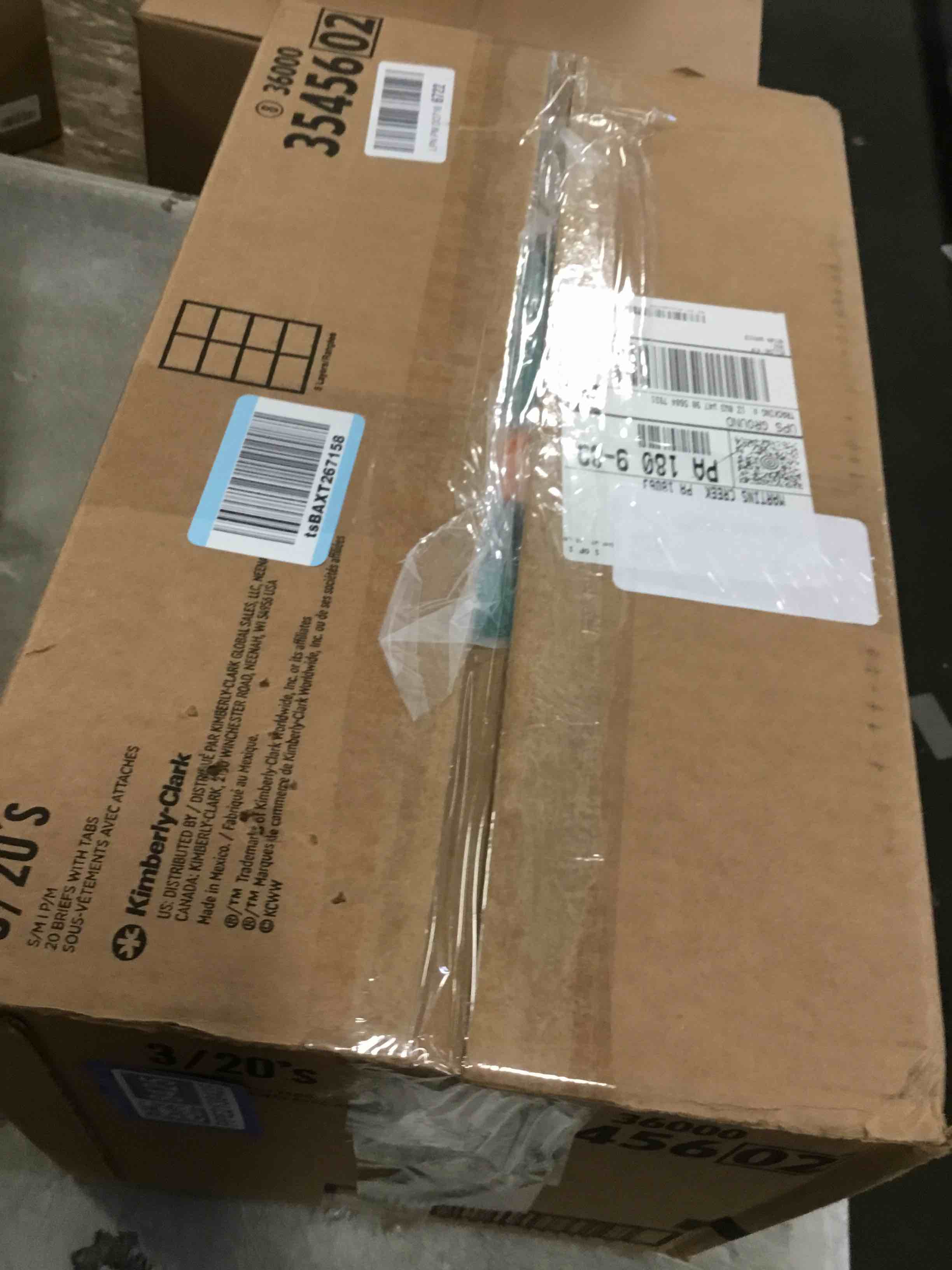 https://s3.amazonaws.com/lotting-images-prod/bidfta/PPE2138425_1741721307021.jpeg