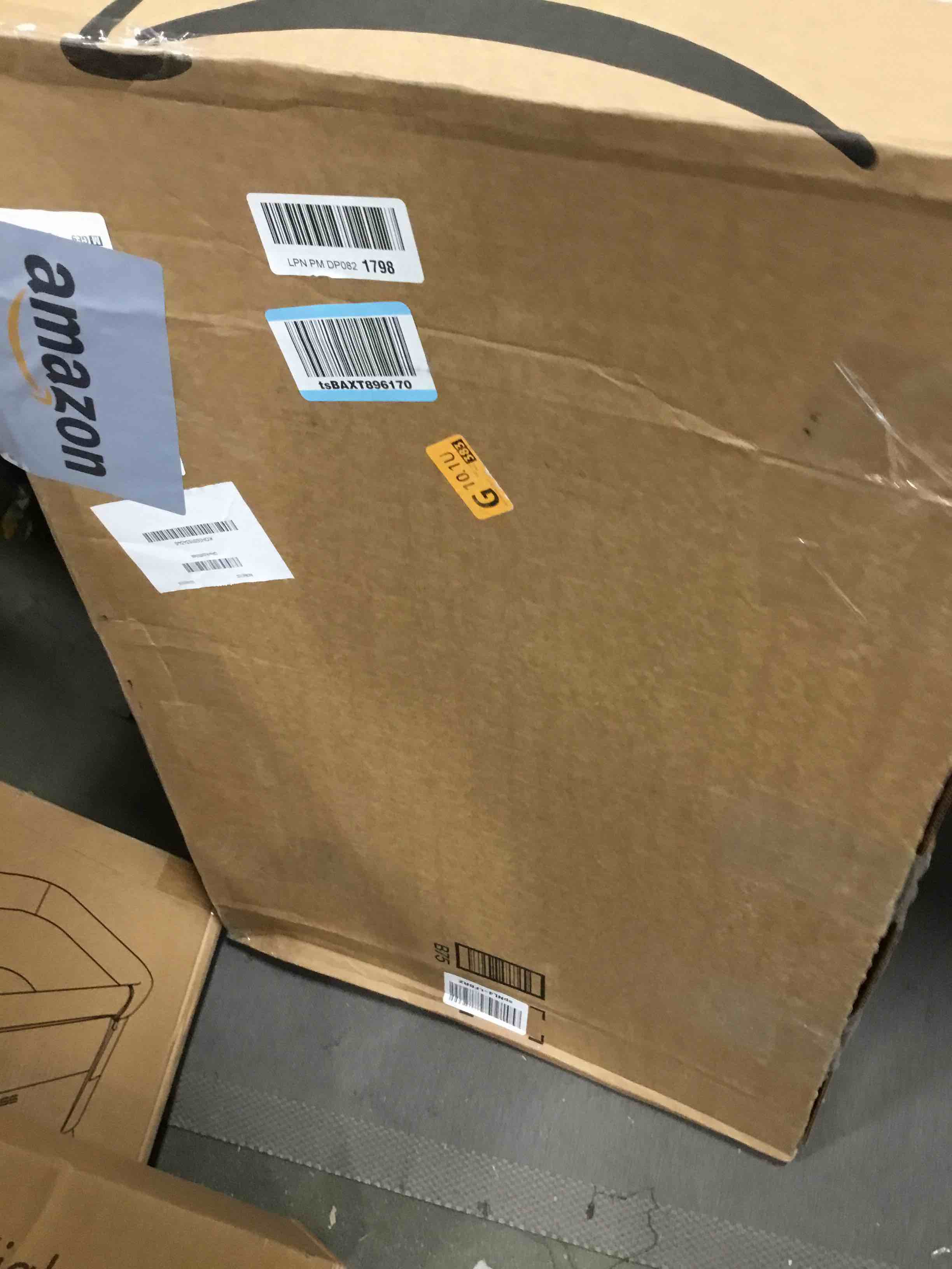 https://s3.amazonaws.com/lotting-images-prod/bidfta/PPE2138472_1741782869694.jpeg