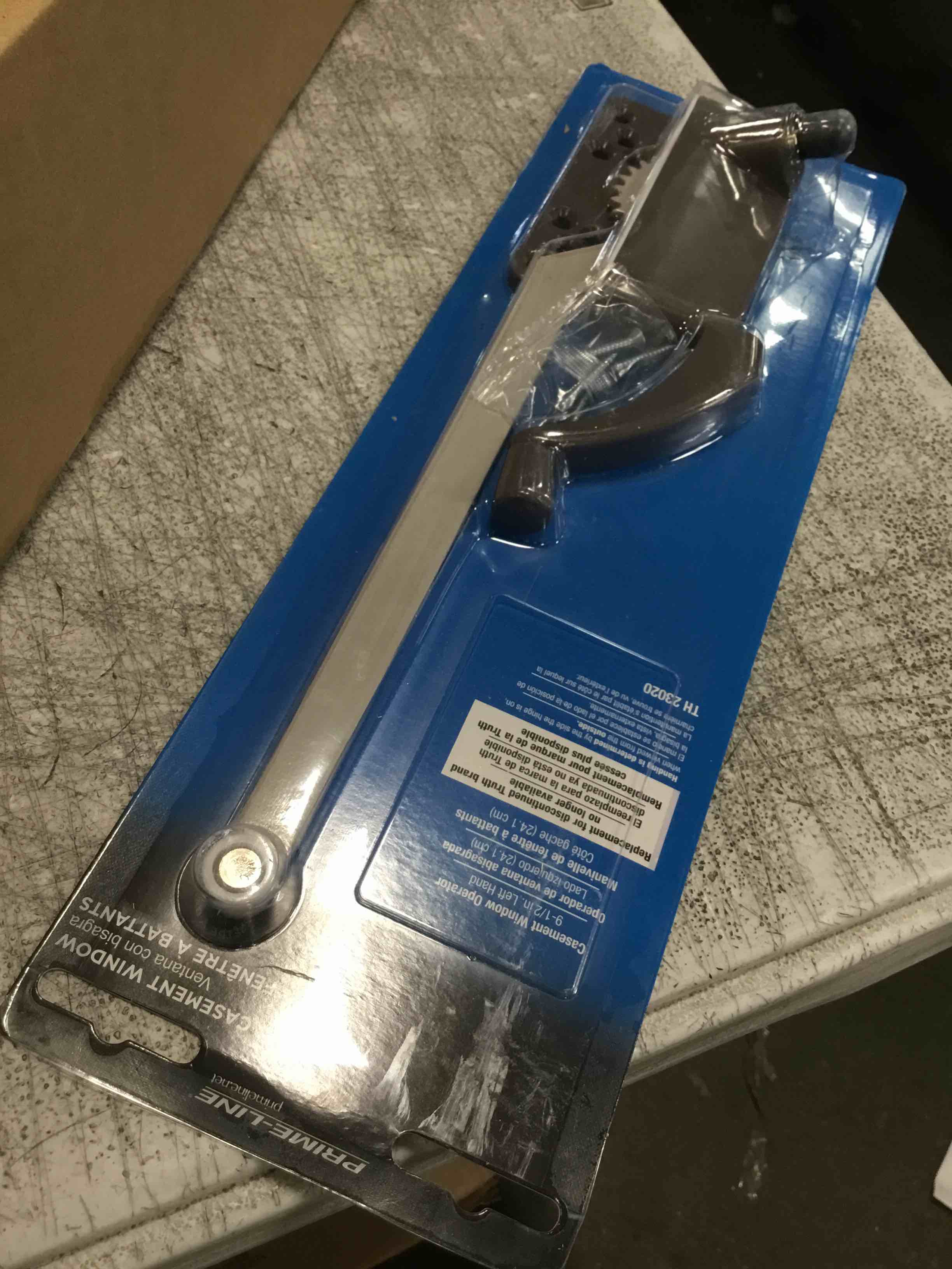 https://s3.amazonaws.com/lotting-images-prod/bidfta/PPE2138630_1741805312702.jpeg