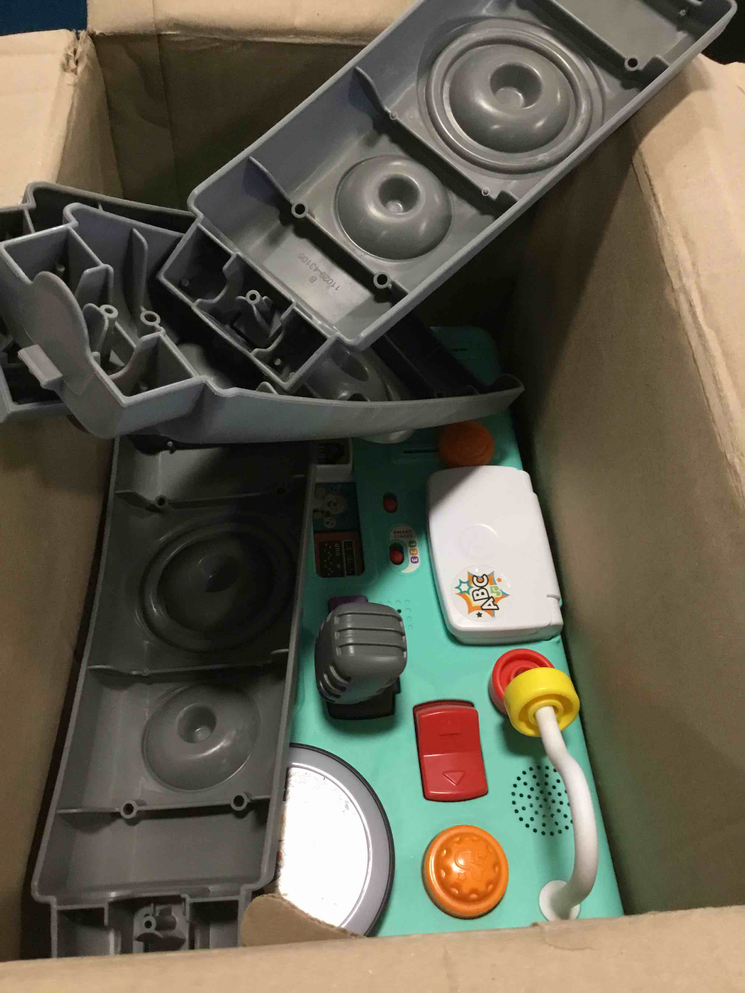 https://s3.amazonaws.com/lotting-images-prod/bidfta/PPE2138797_1741880748544.jpeg