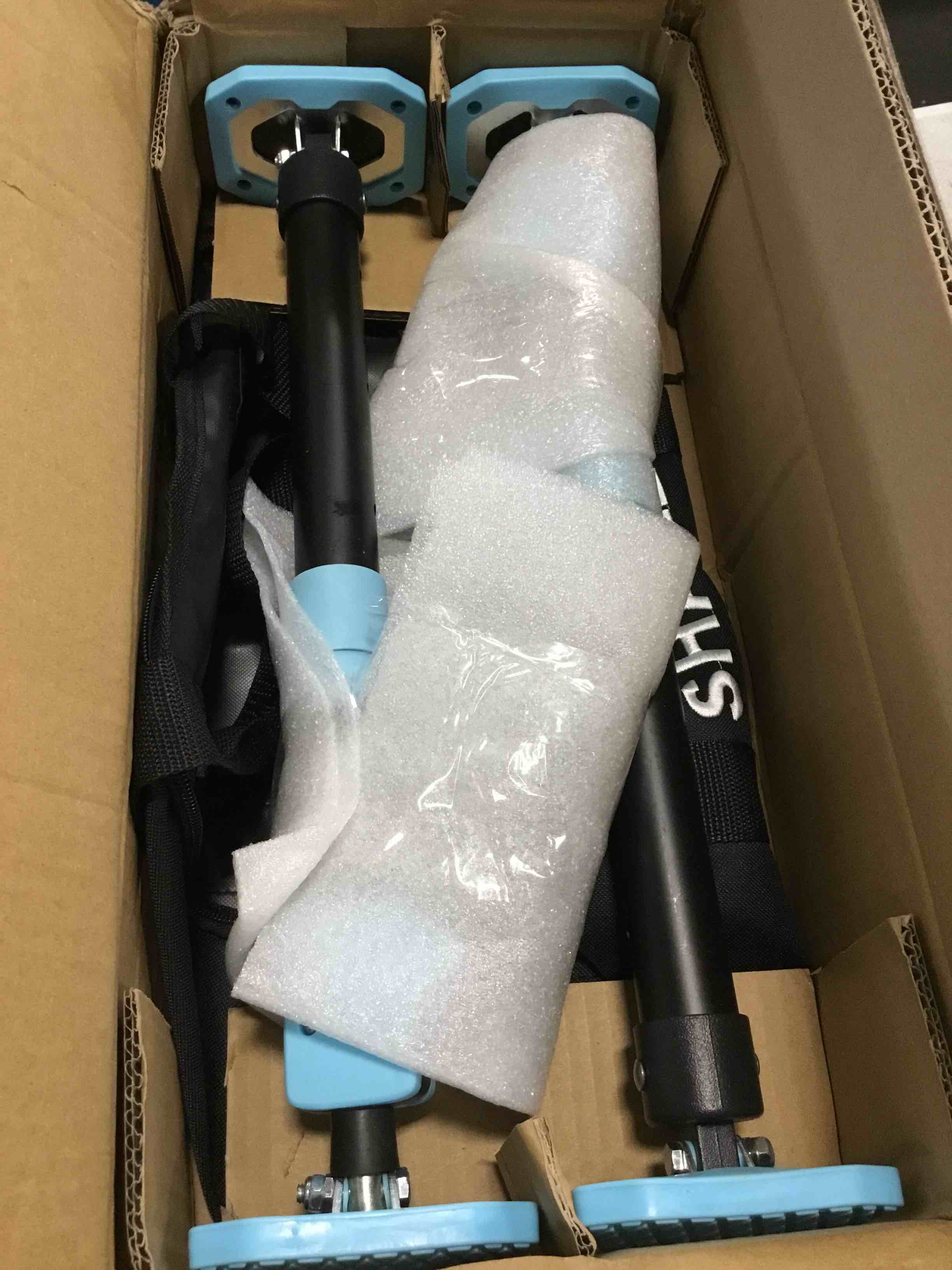 https://s3.amazonaws.com/lotting-images-prod/bidfta/PPE2138805_1741881988981.jpeg