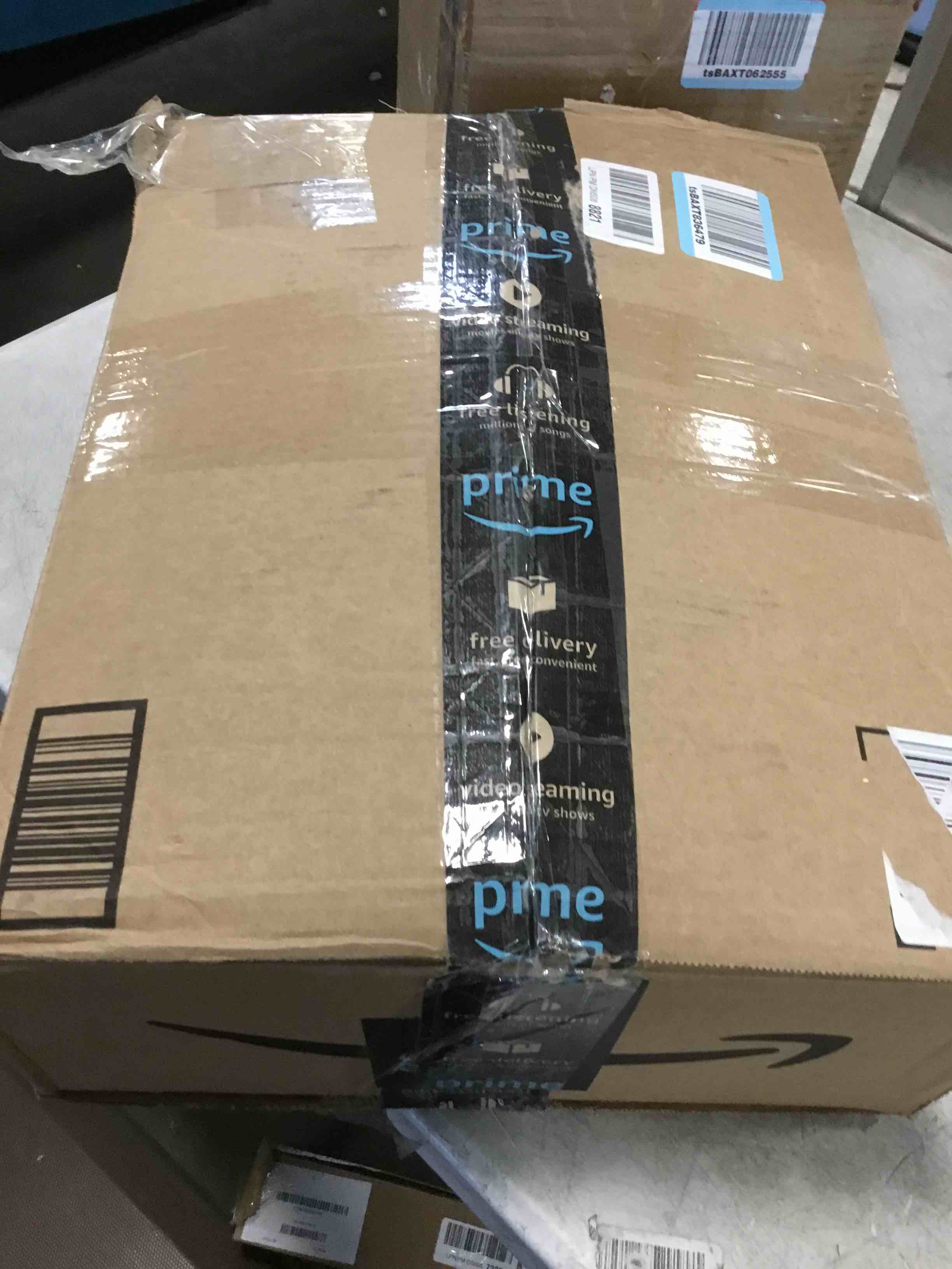 https://s3.amazonaws.com/lotting-images-prod/bidfta/PPE2138831_1741887307891.jpeg