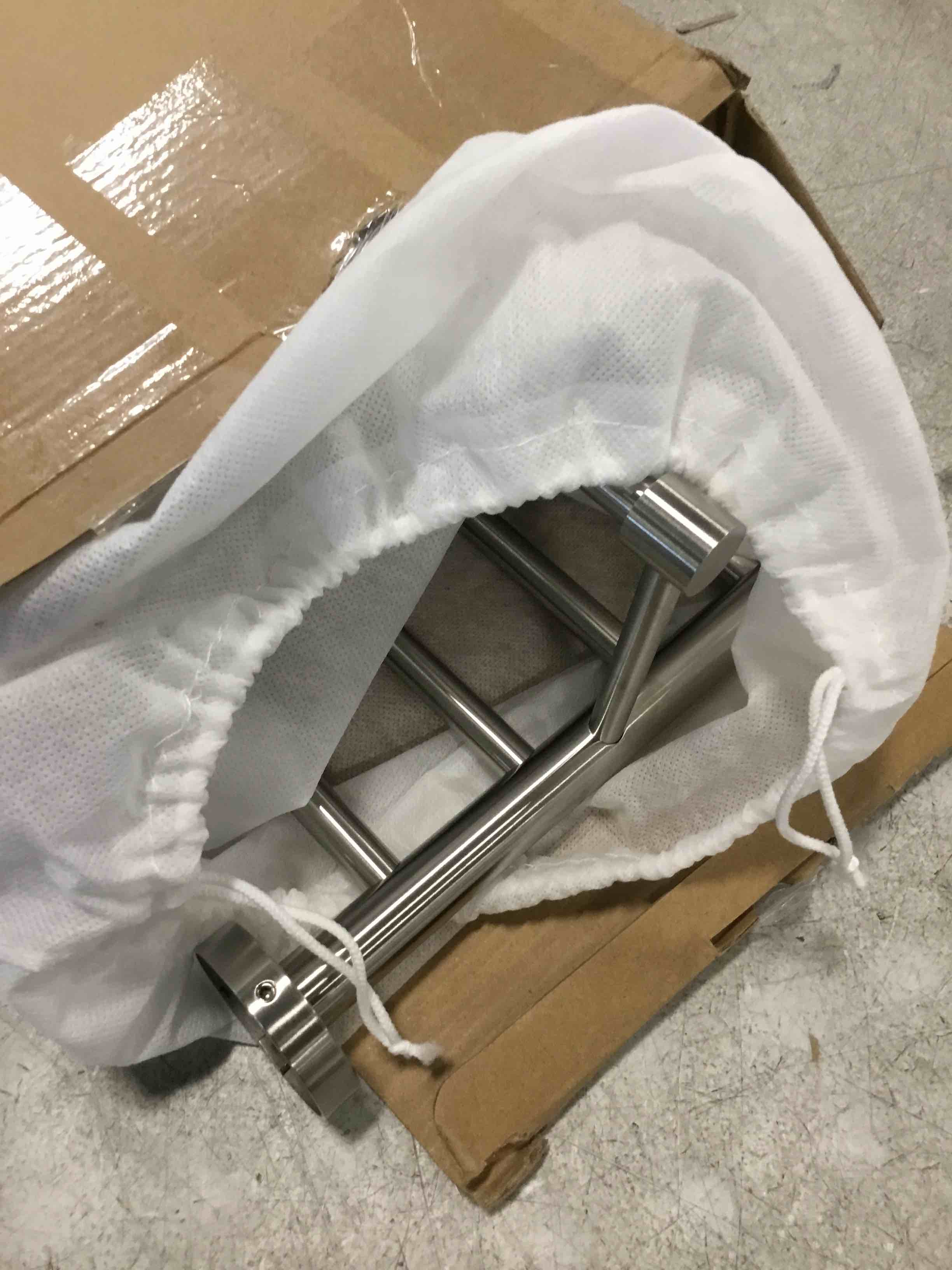 https://s3.amazonaws.com/lotting-images-prod/bidfta/PPE2138876_1741893686531.jpeg