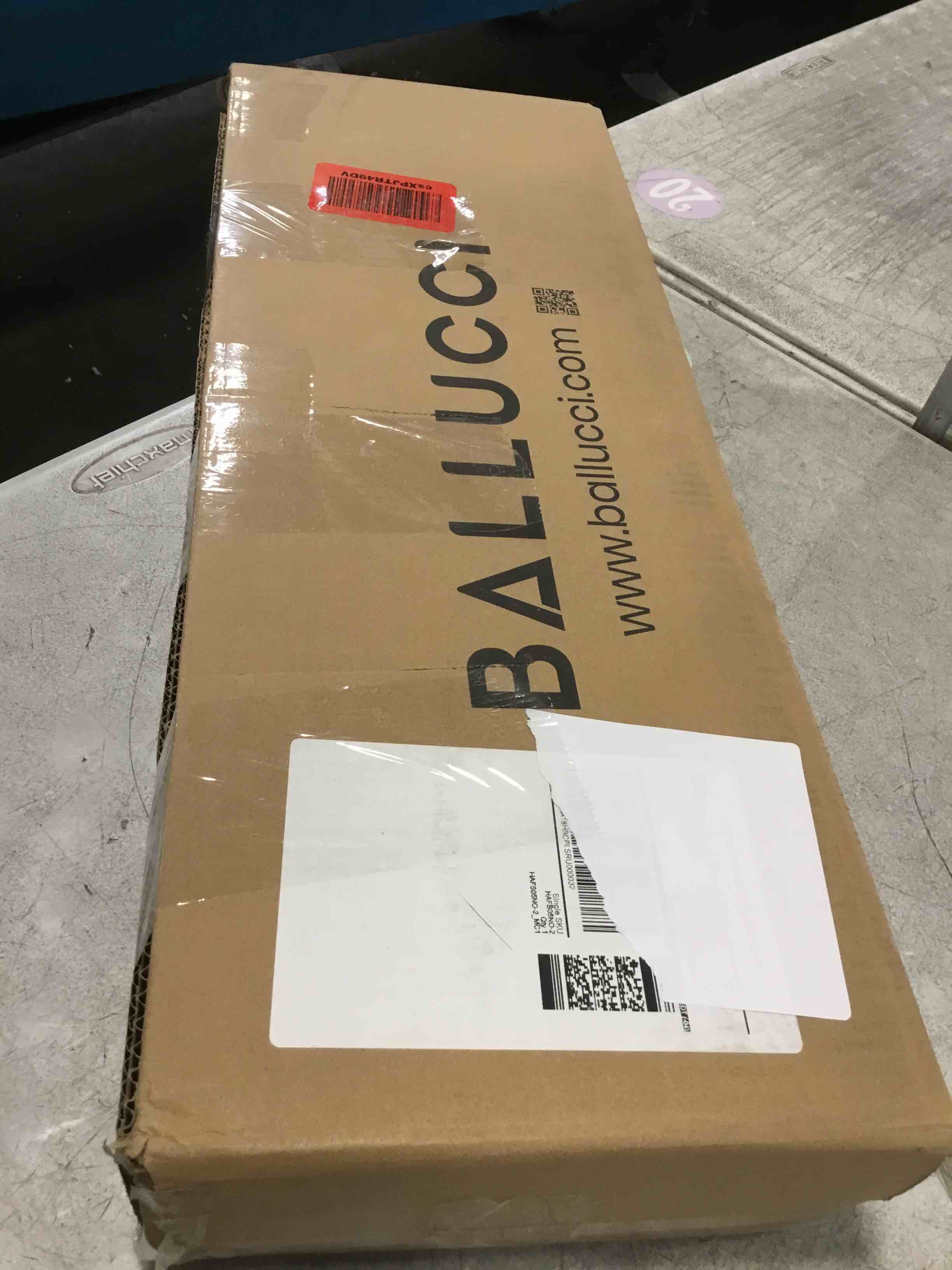 https://s3.amazonaws.com/lotting-images-prod/bidfta/PPE2138882_1741894346047.jpeg