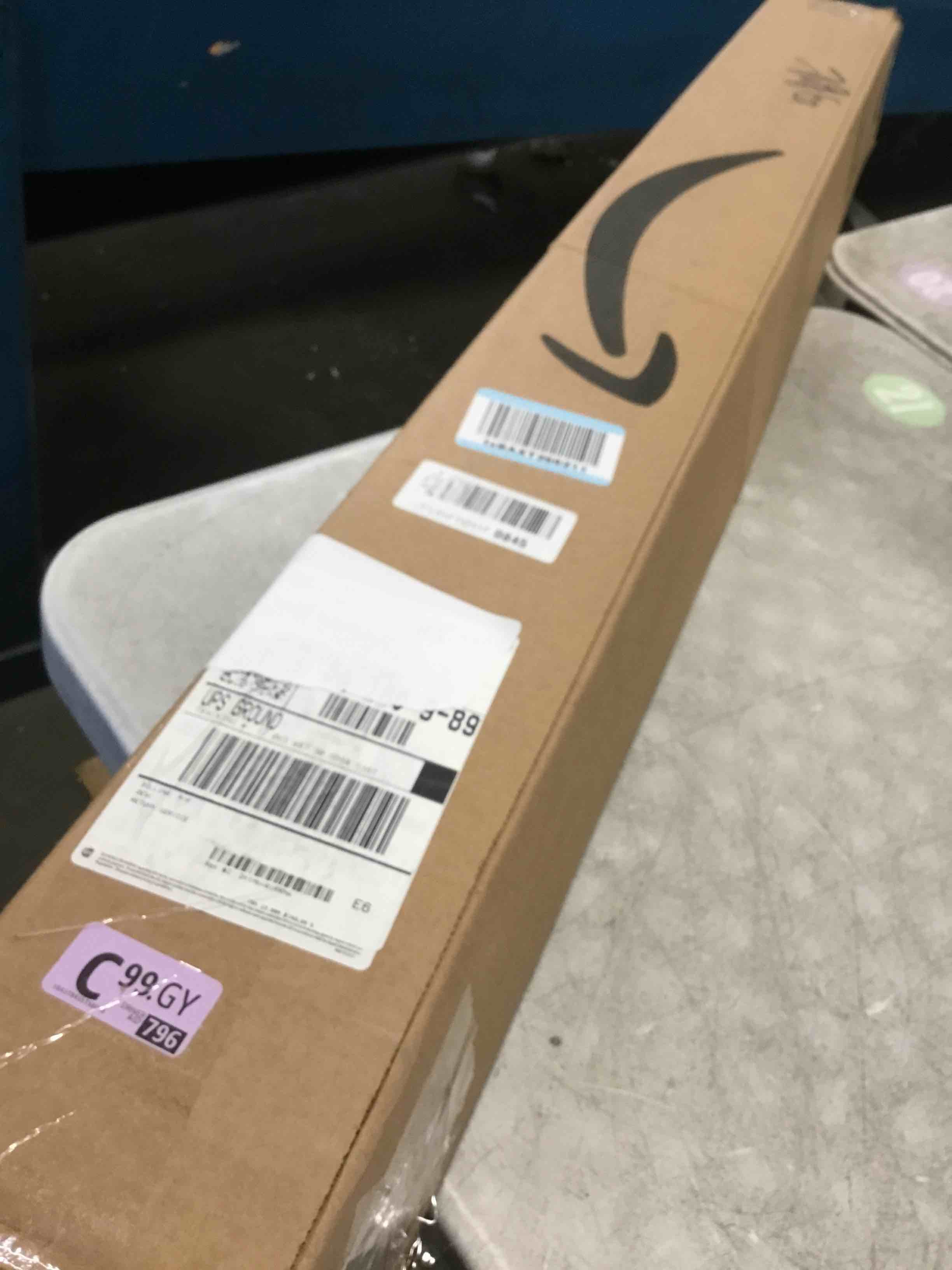 https://s3.amazonaws.com/lotting-images-prod/bidfta/PPE2138887_1741894846919.jpeg