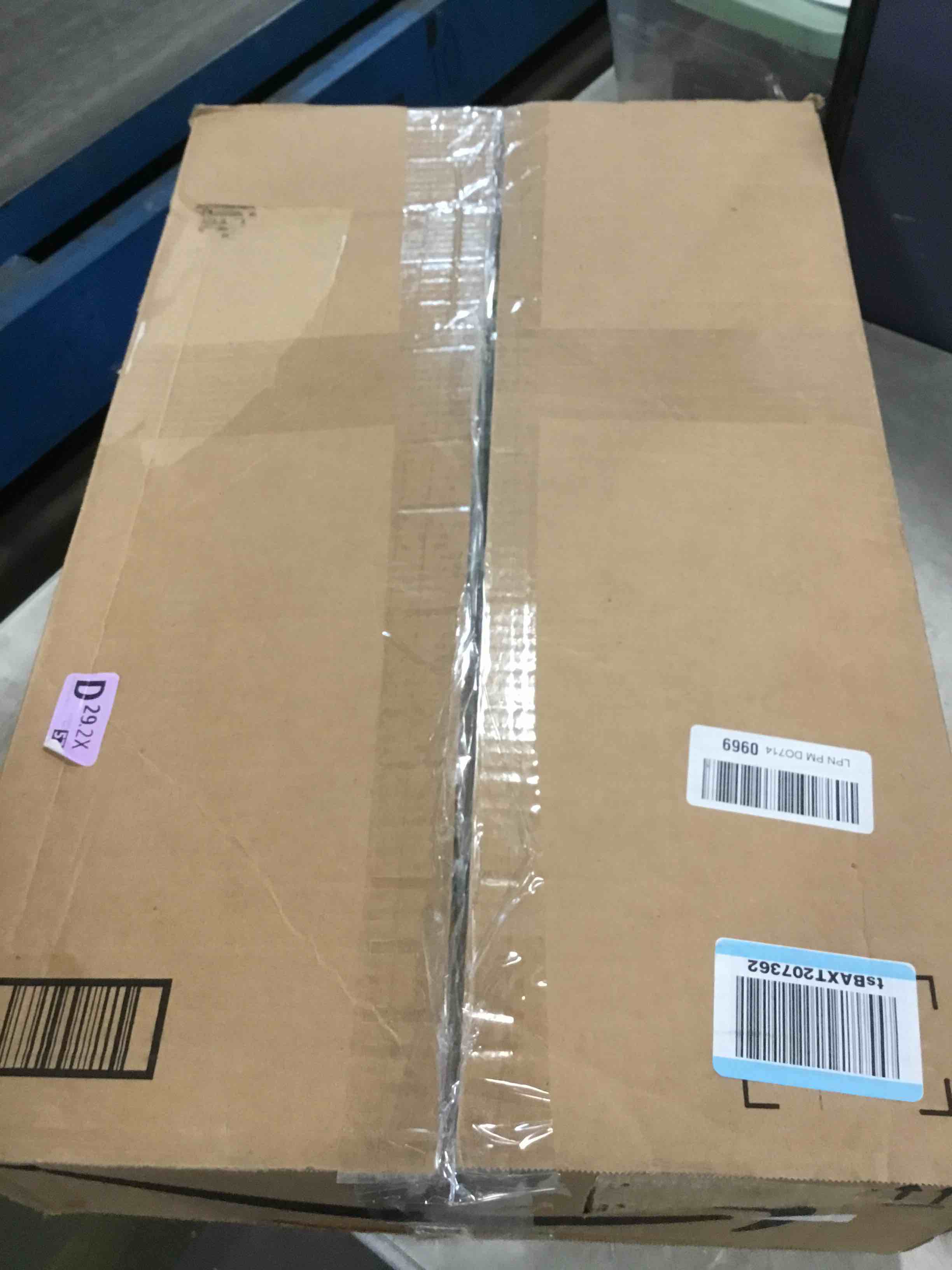 https://s3.amazonaws.com/lotting-images-prod/bidfta/PPE2139516_1742308465745.jpeg