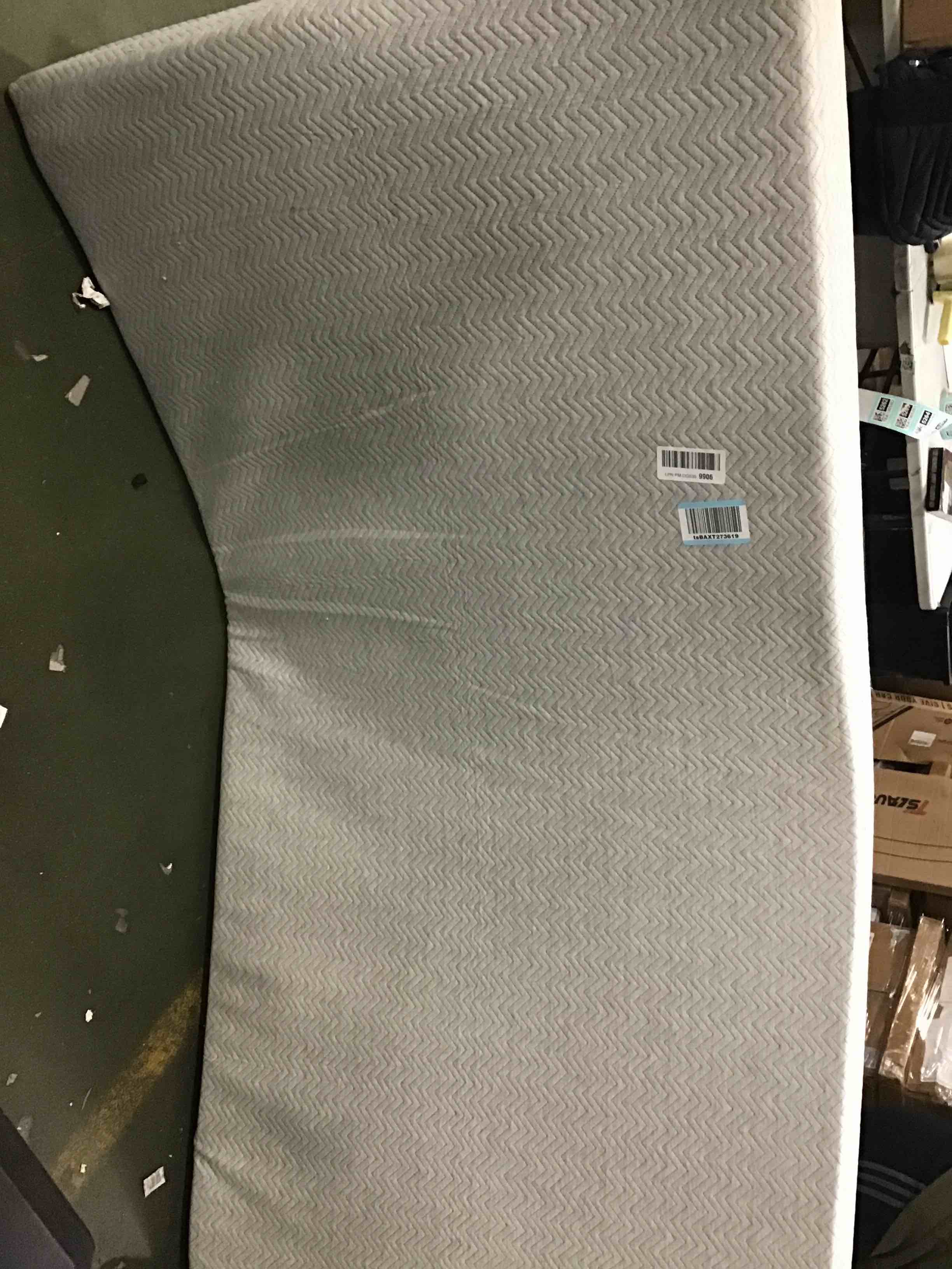 https://s3.amazonaws.com/lotting-images-prod/bidfta/PPE2140095_1741034427460.jpeg
