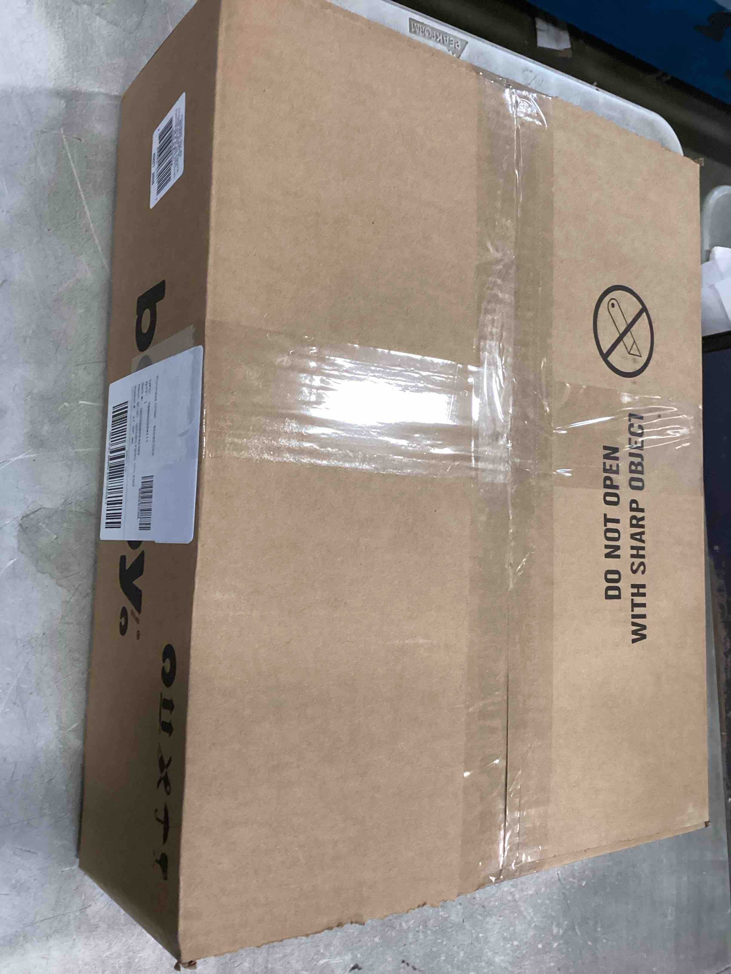 https://s3.amazonaws.com/lotting-images-prod/bidfta/PPE2140631_1741710660908.jpeg