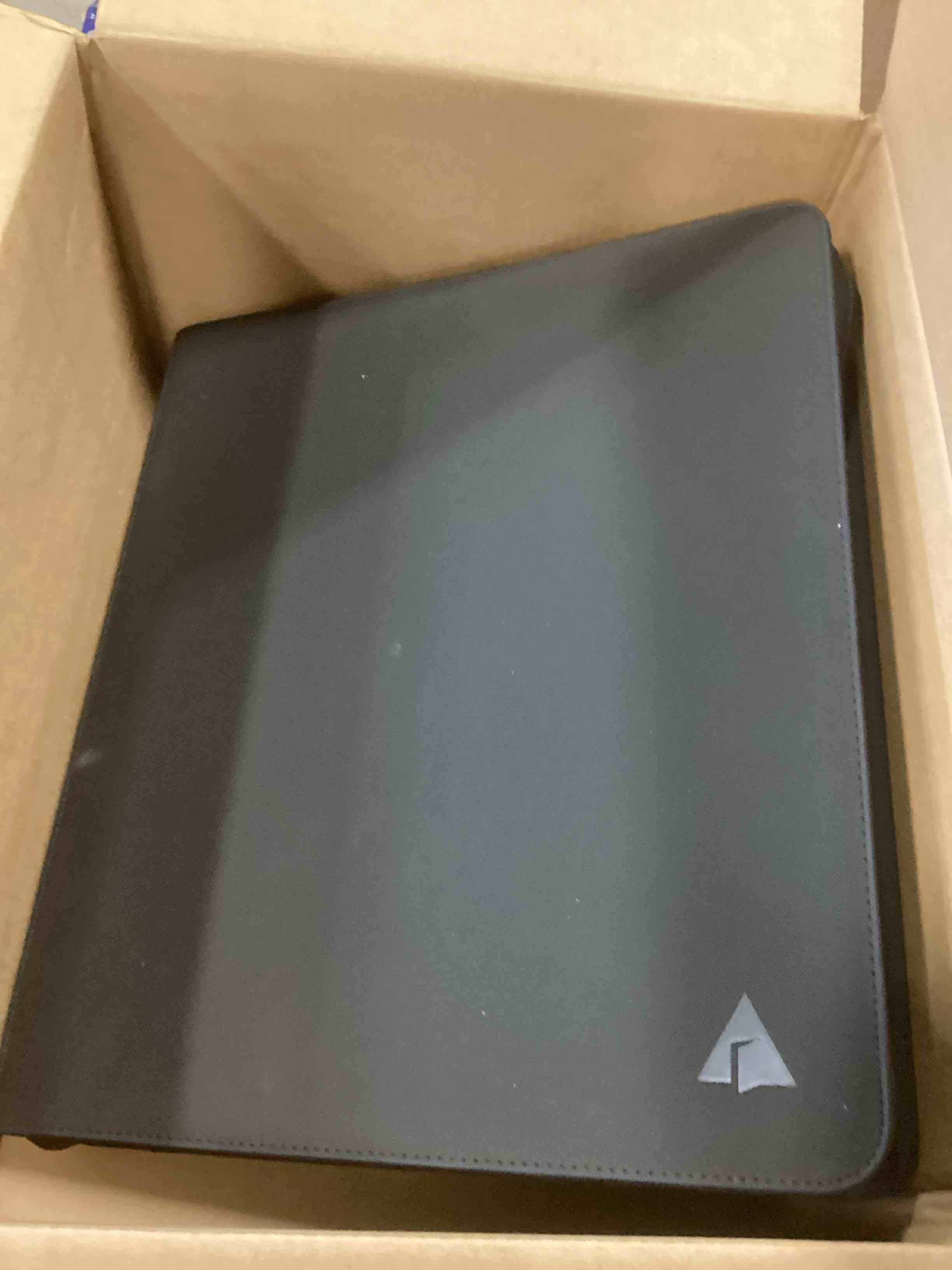https://s3.amazonaws.com/lotting-images-prod/bidfta/PPE2140823_1741794209244.jpeg