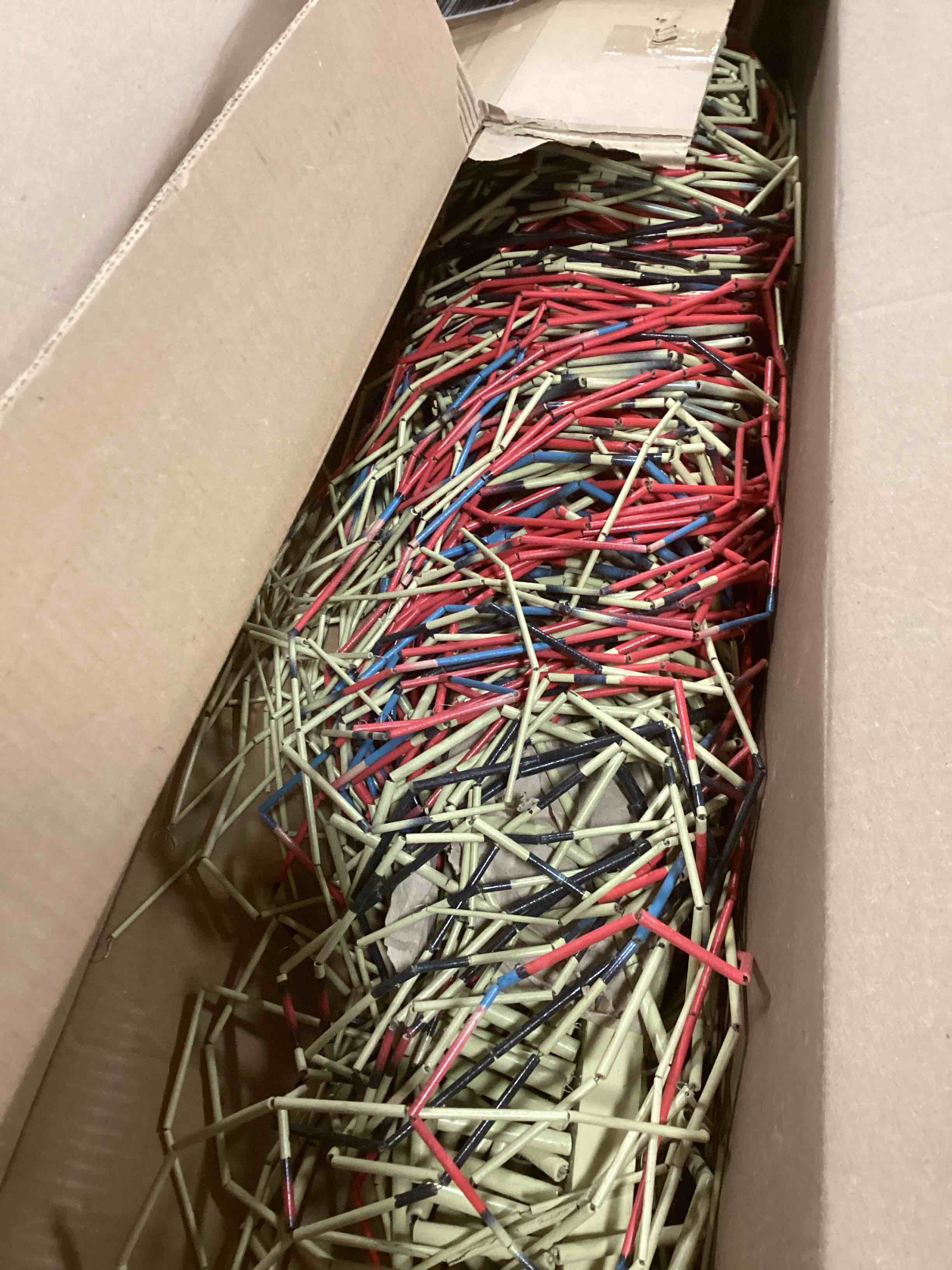 https://s3.amazonaws.com/lotting-images-prod/bidfta/PPE2142281_1742496266891.jpeg