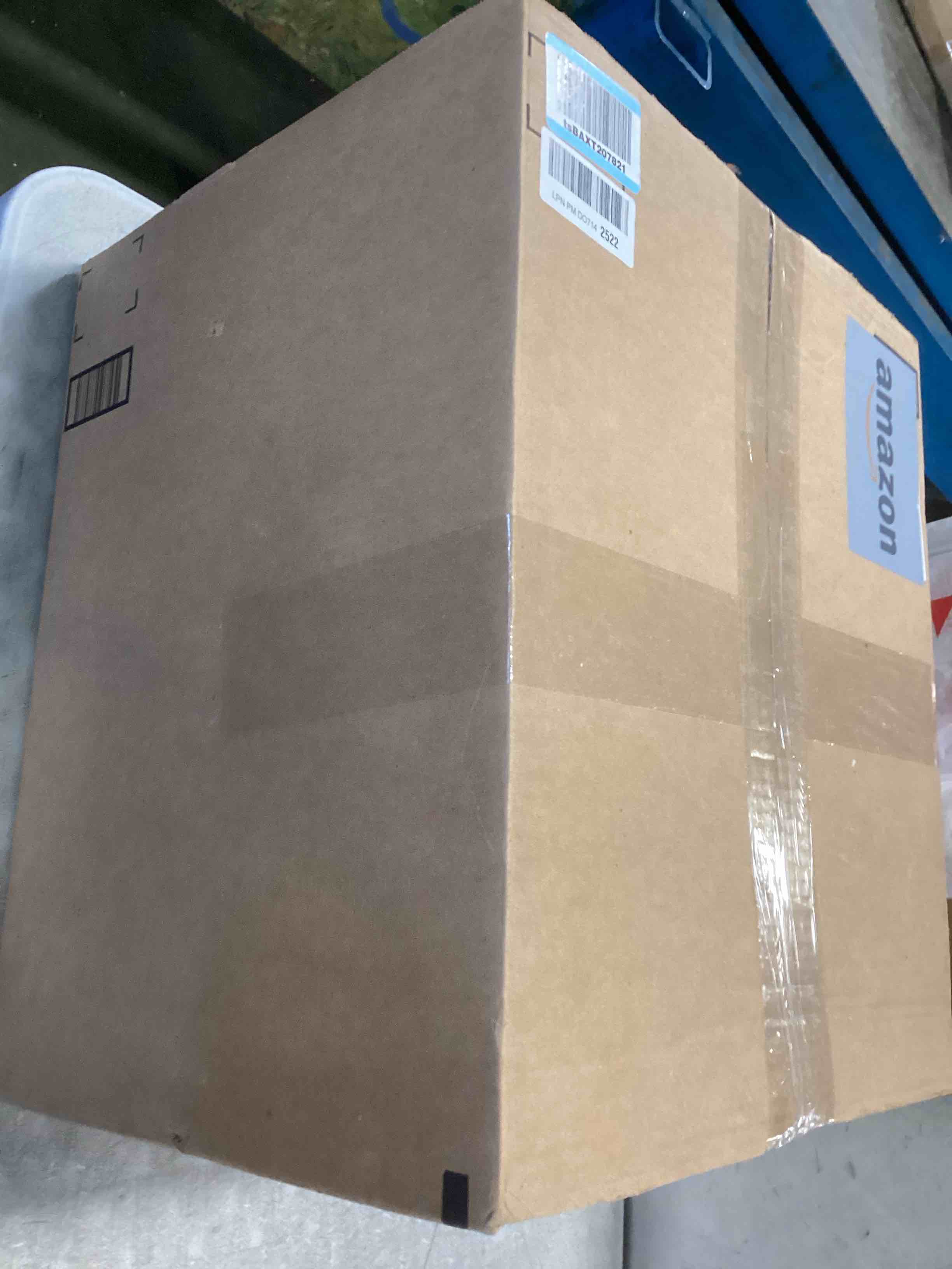https://s3.amazonaws.com/lotting-images-prod/bidfta/PPE2142758_1742839709441.jpeg