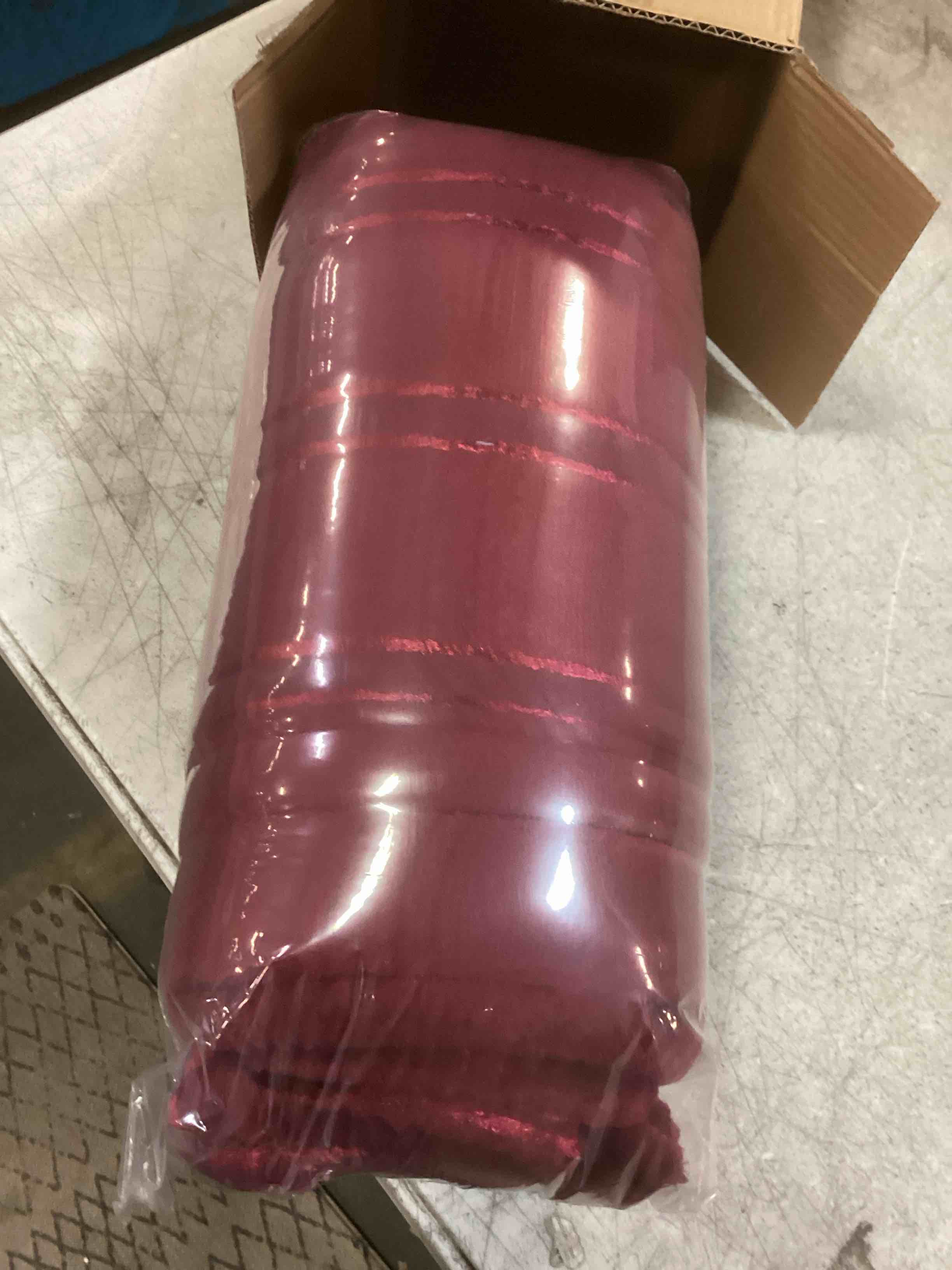 https://s3.amazonaws.com/lotting-images-prod/bidfta/PPE2142960_1742917700738.jpeg