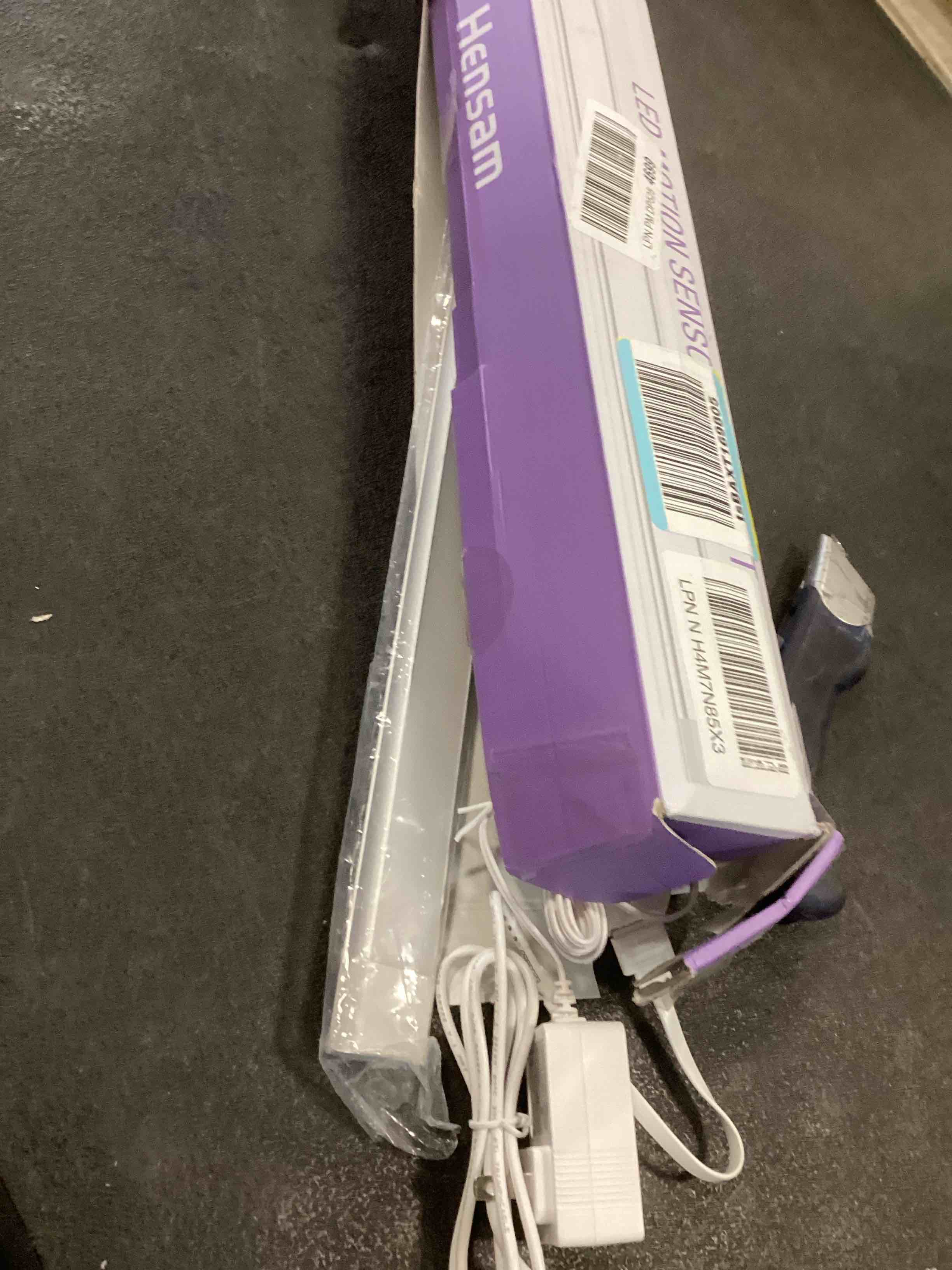 https://s3.amazonaws.com/lotting-images-prod/bidfta/PPE2143206_1741119637255.jpeg
