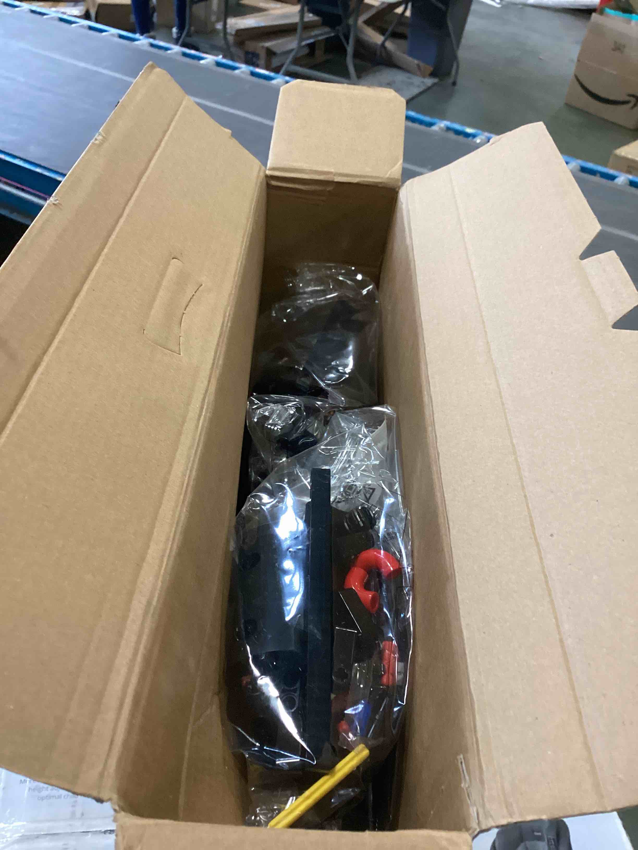 https://s3.amazonaws.com/lotting-images-prod/bidfta/PPE2143320_1741192361247.jpeg