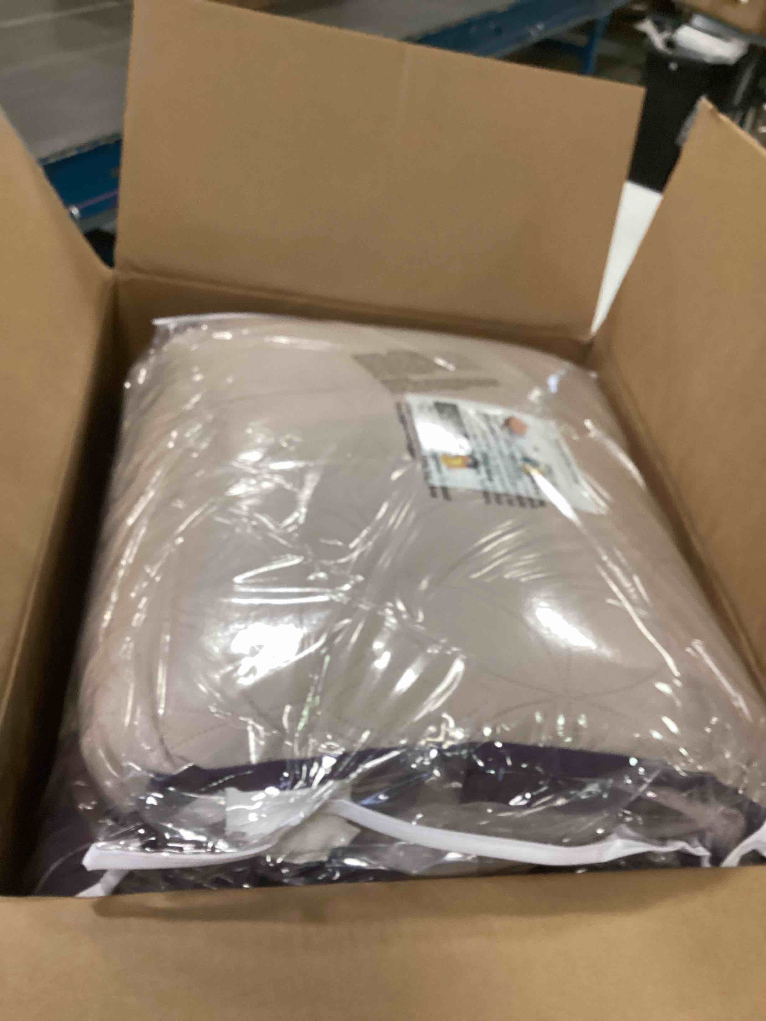 https://s3.amazonaws.com/lotting-images-prod/bidfta/PPE2143364_1741198669948.jpeg