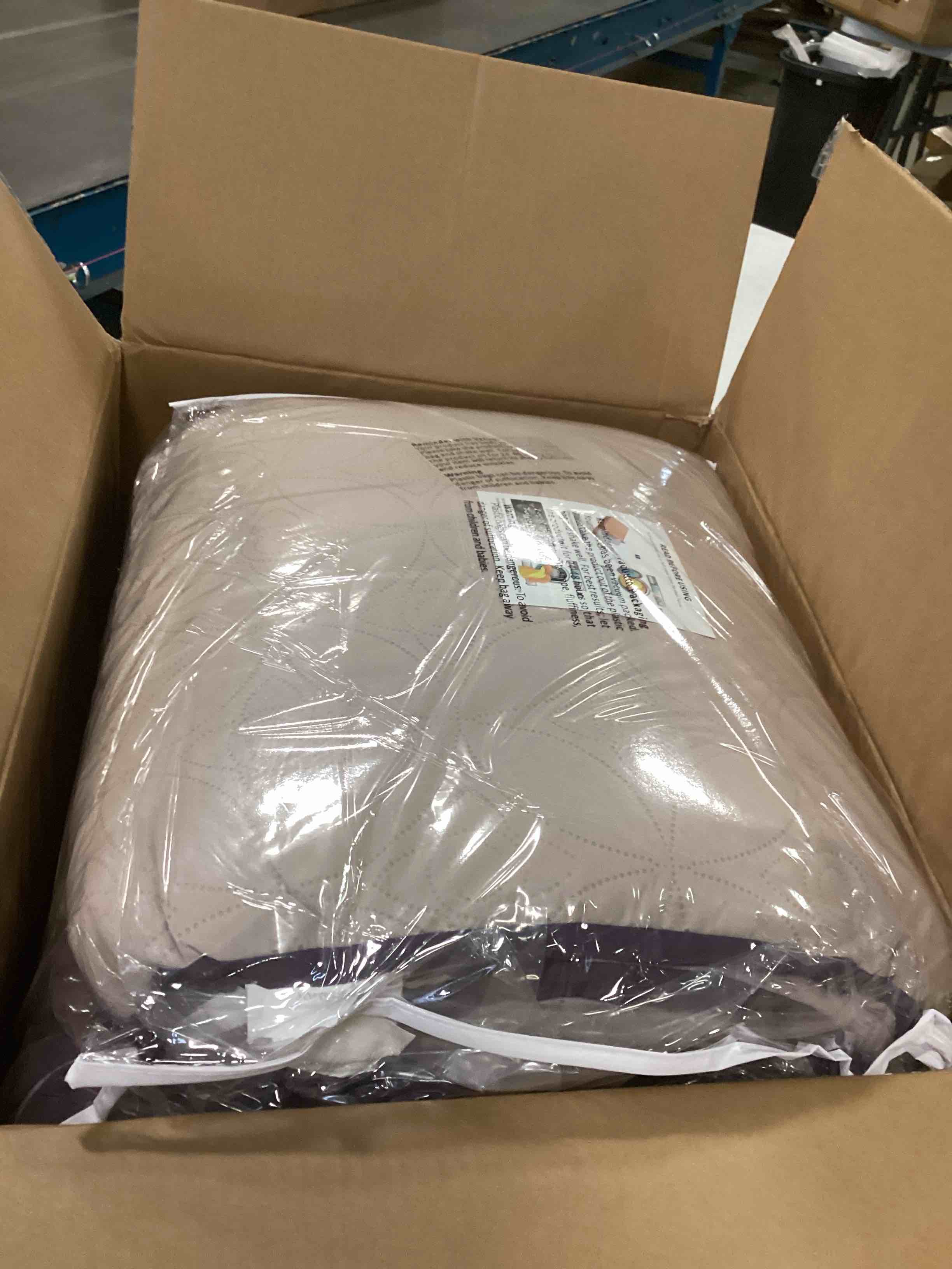https://s3.amazonaws.com/lotting-images-prod/bidfta/PPE2143364_1741198670862.jpeg