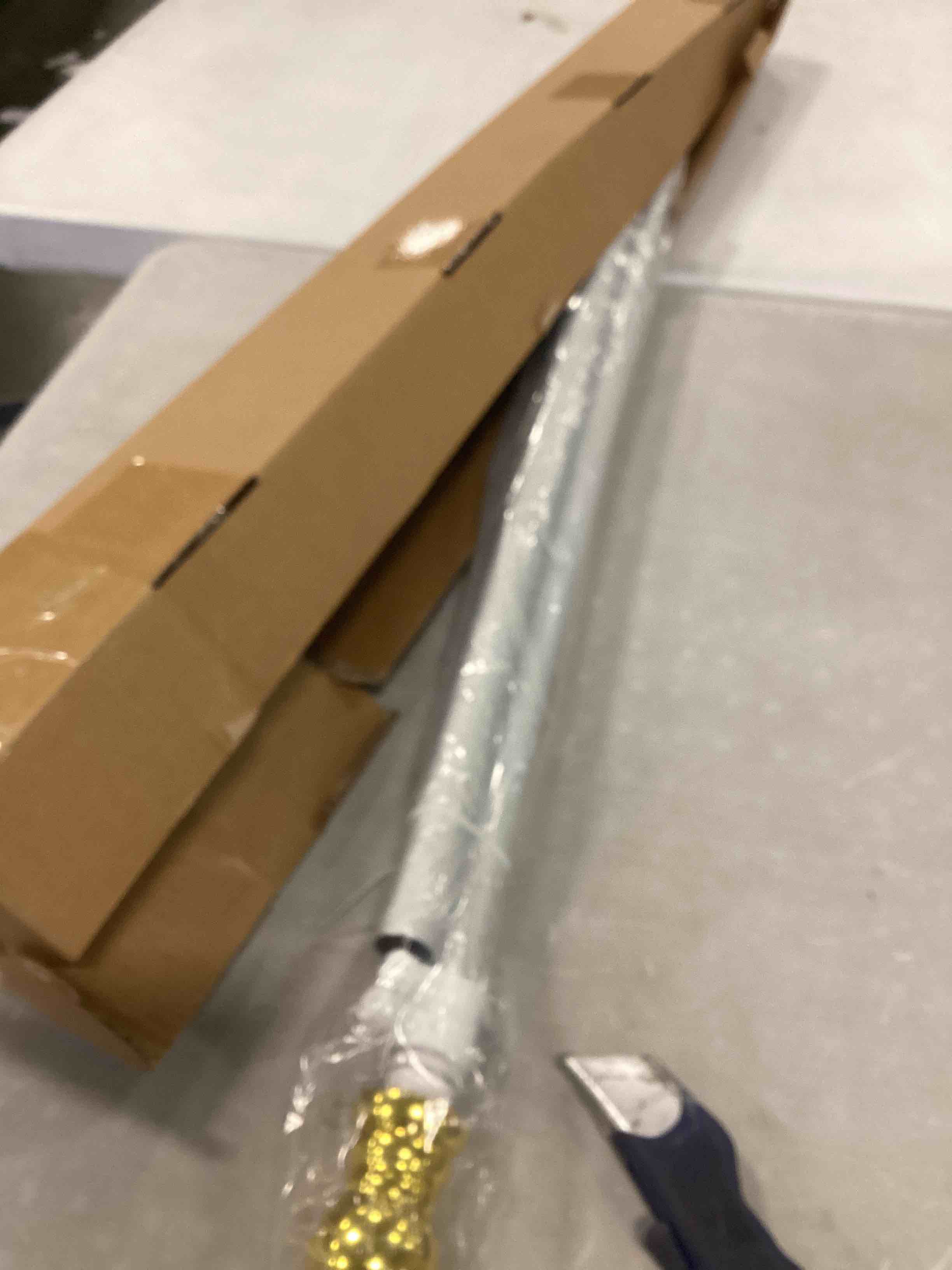 https://s3.amazonaws.com/lotting-images-prod/bidfta/PPE2143374_1741199875485.jpeg