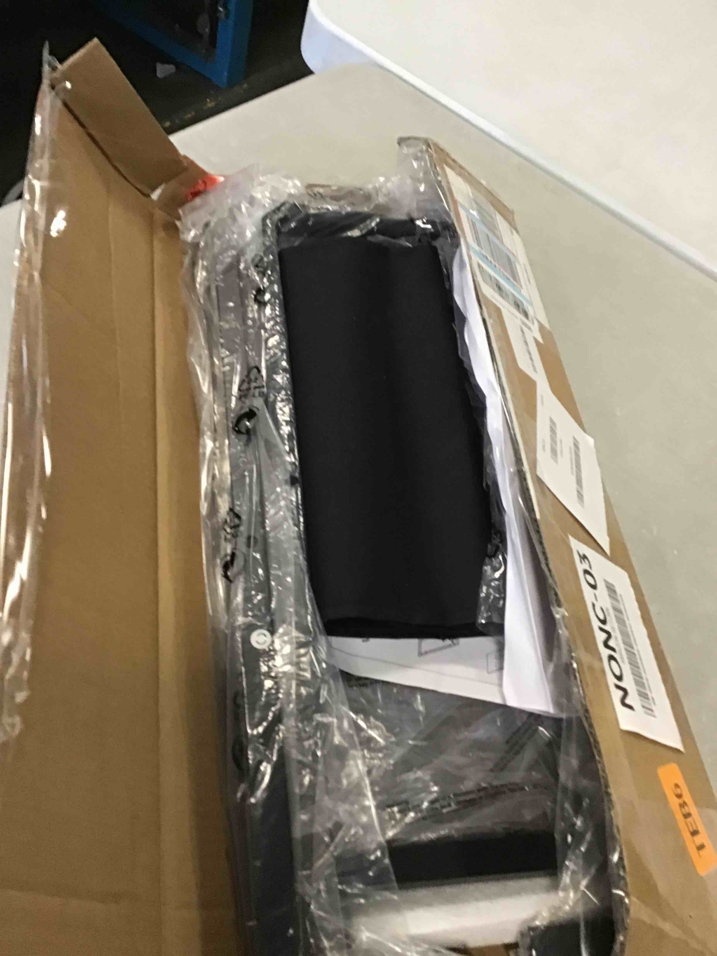 https://s3.amazonaws.com/lotting-images-prod/bidfta/PPE2143399_1741204225029.jpeg