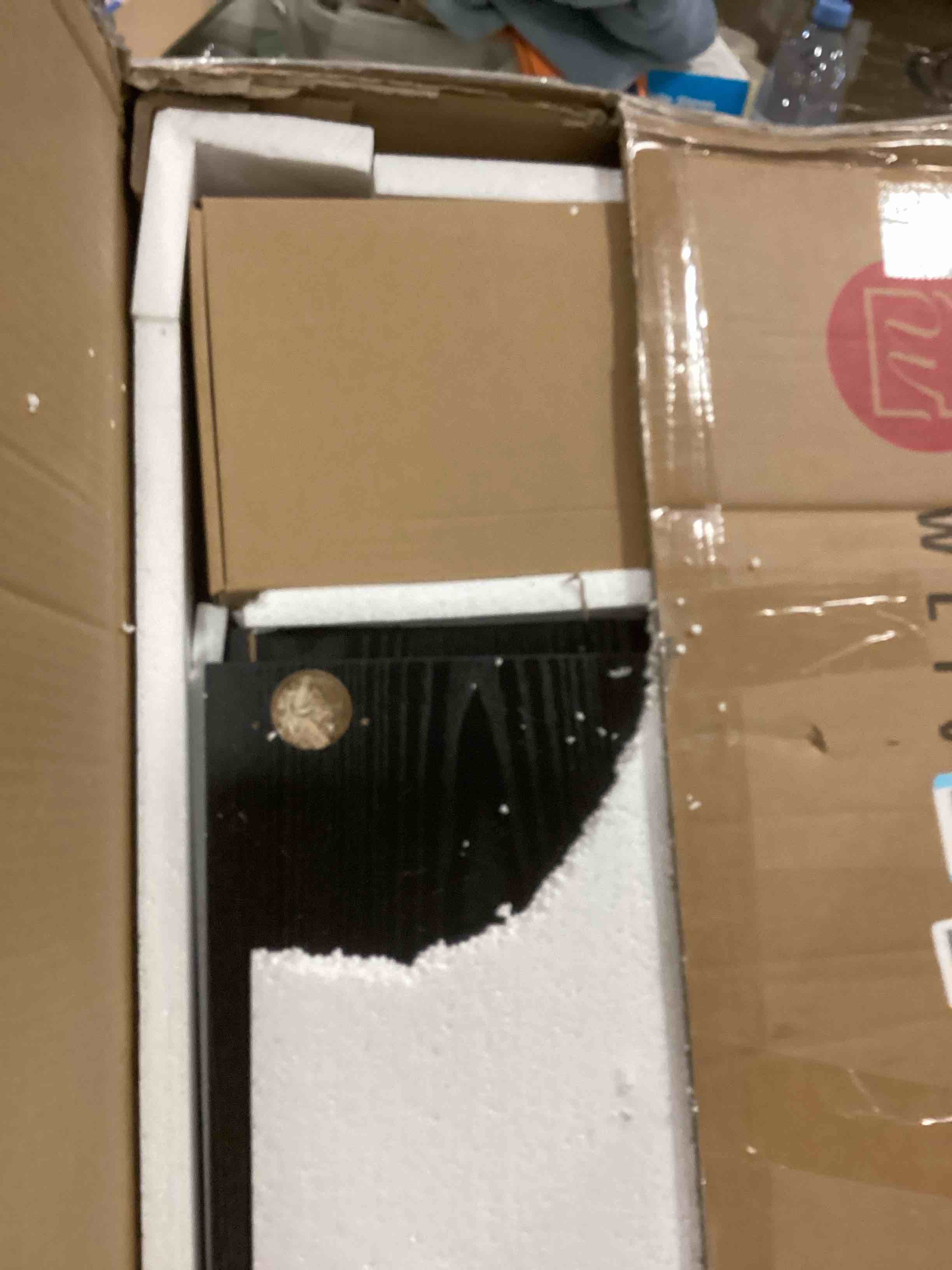 https://s3.amazonaws.com/lotting-images-prod/bidfta/PPE2143459_1741269381256.jpeg