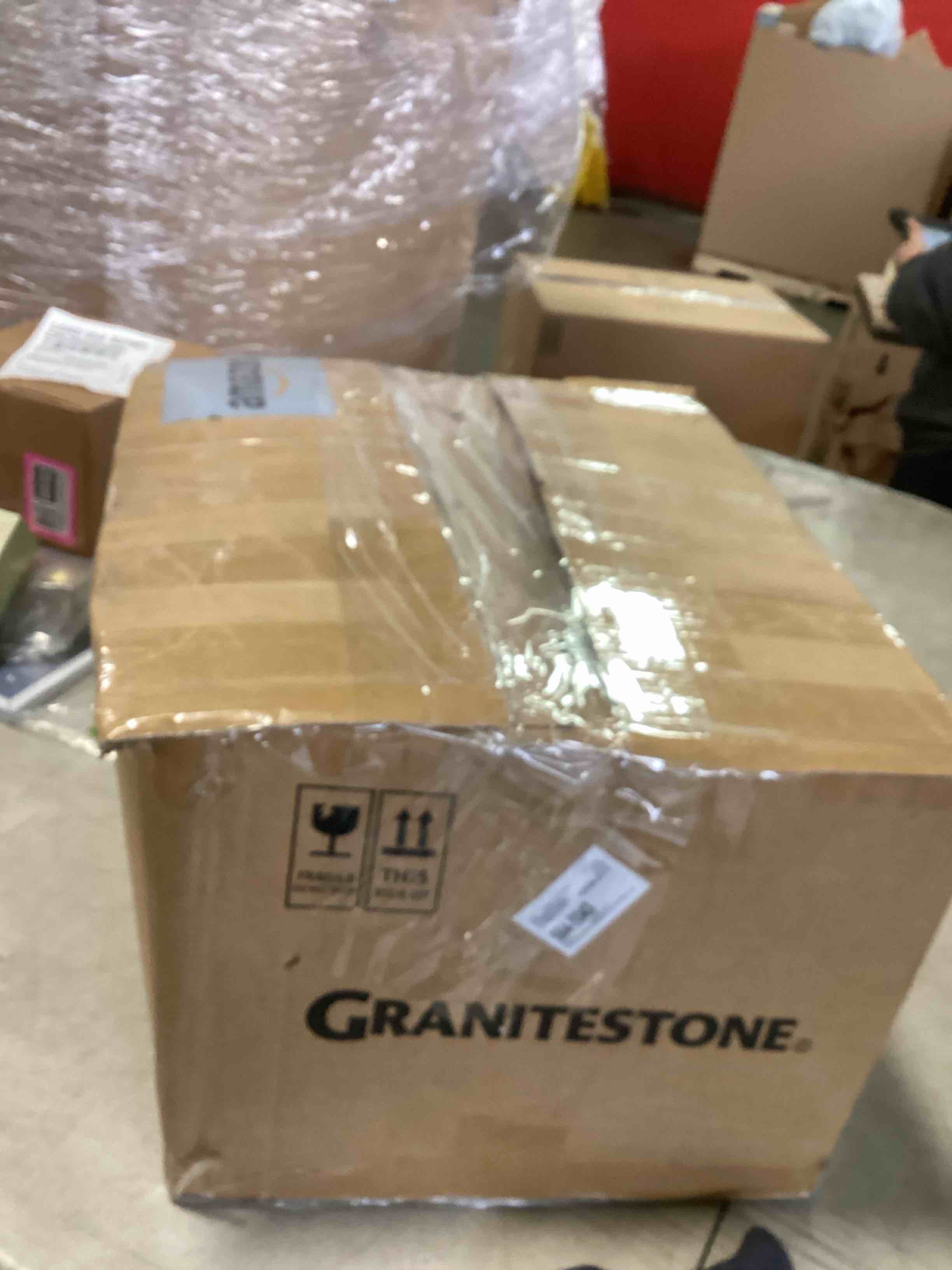 https://s3.amazonaws.com/lotting-images-prod/bidfta/PPE2143764_1741375728325.jpeg
