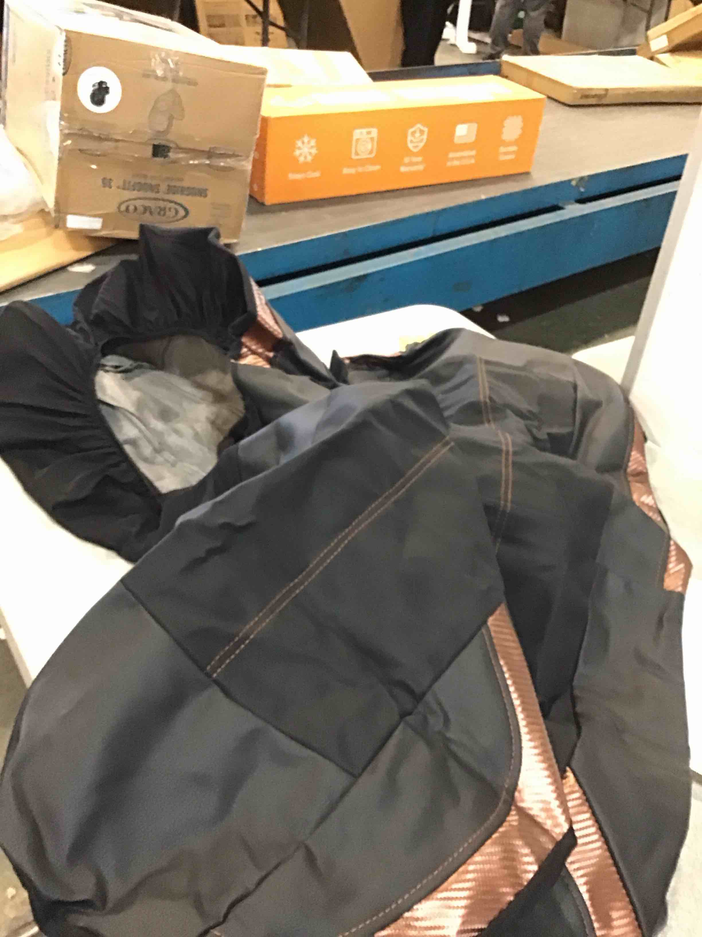 https://s3.amazonaws.com/lotting-images-prod/bidfta/PPE2144146_1741716558038.jpeg