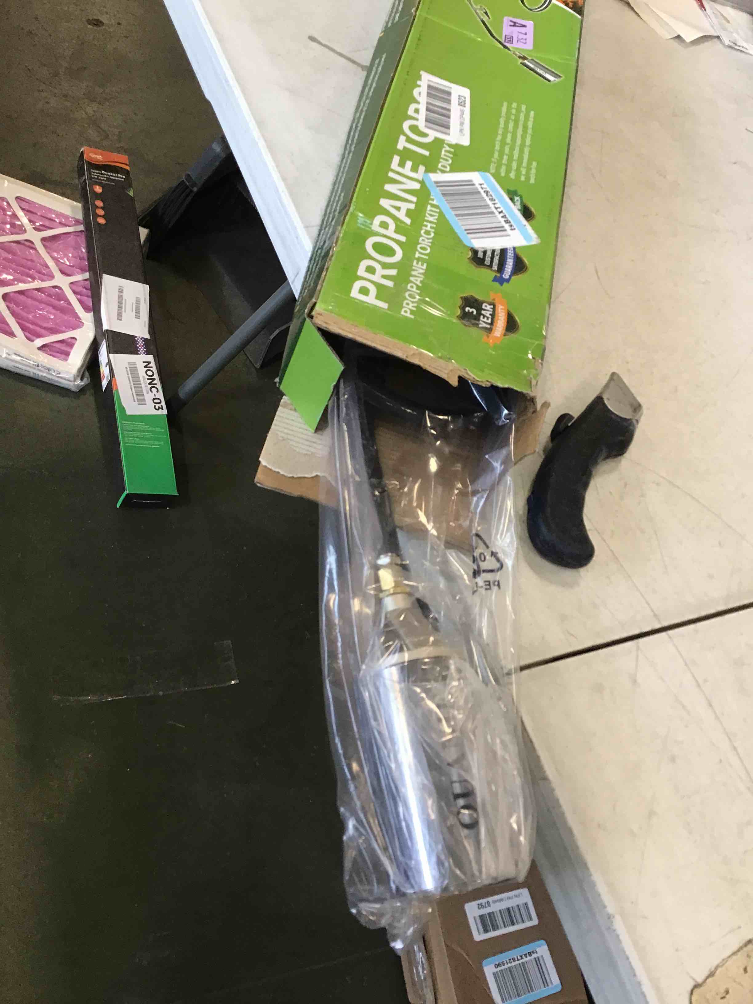 https://s3.amazonaws.com/lotting-images-prod/bidfta/PPE2144217_1741784961230.jpeg