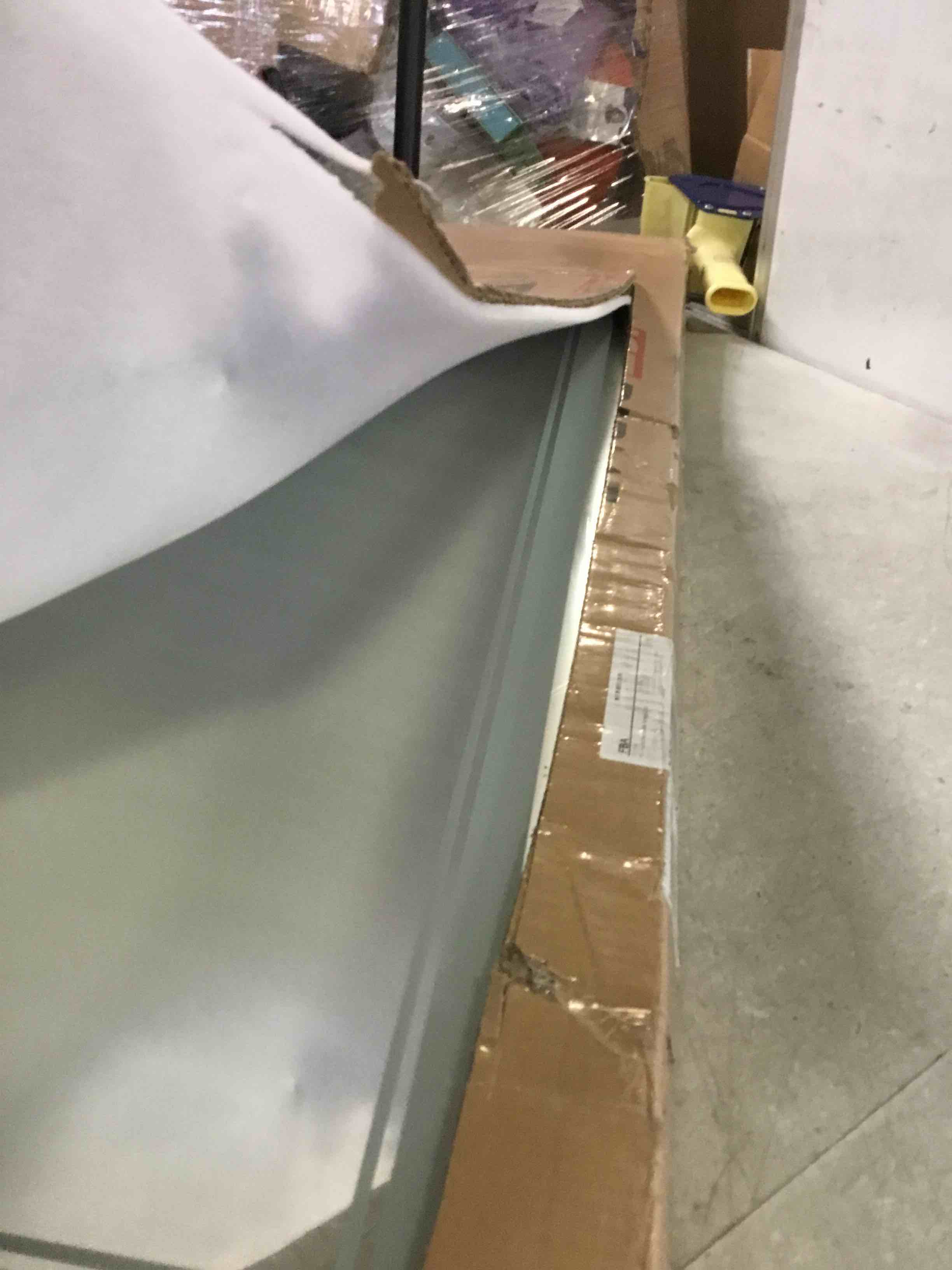 https://s3.amazonaws.com/lotting-images-prod/bidfta/PPE2144378_1741880327533.jpeg