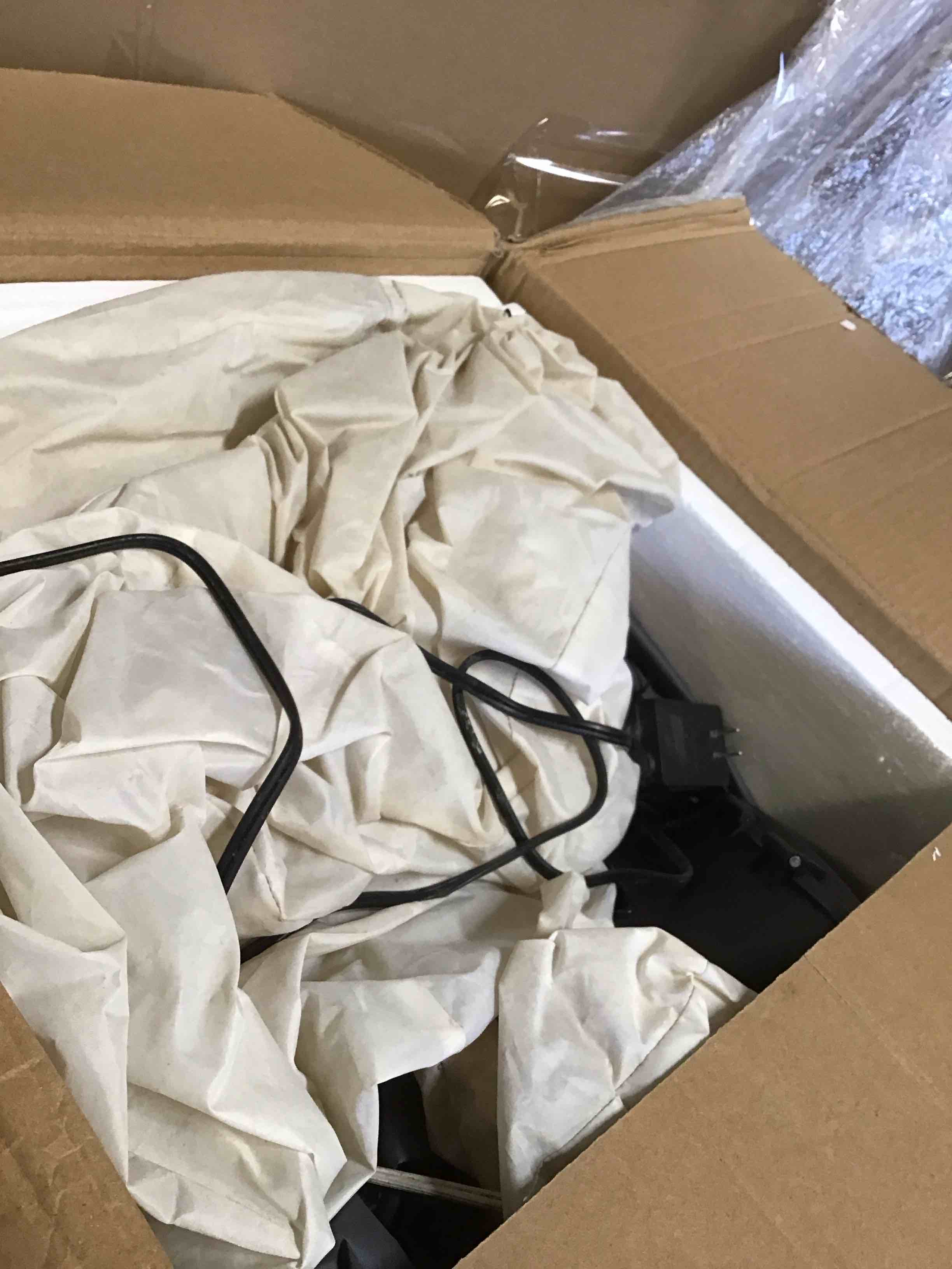 https://s3.amazonaws.com/lotting-images-prod/bidfta/PPE2144608_1742239813115.jpeg