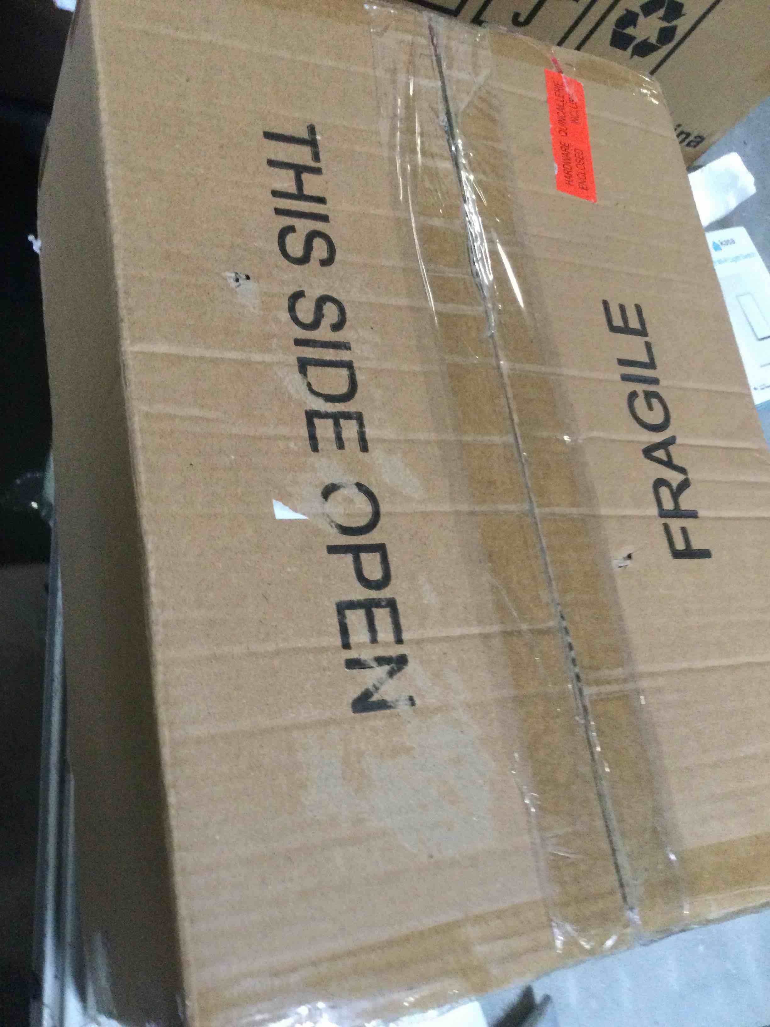 https://s3.amazonaws.com/lotting-images-prod/bidfta/PPE2144812_1742328346354.jpeg