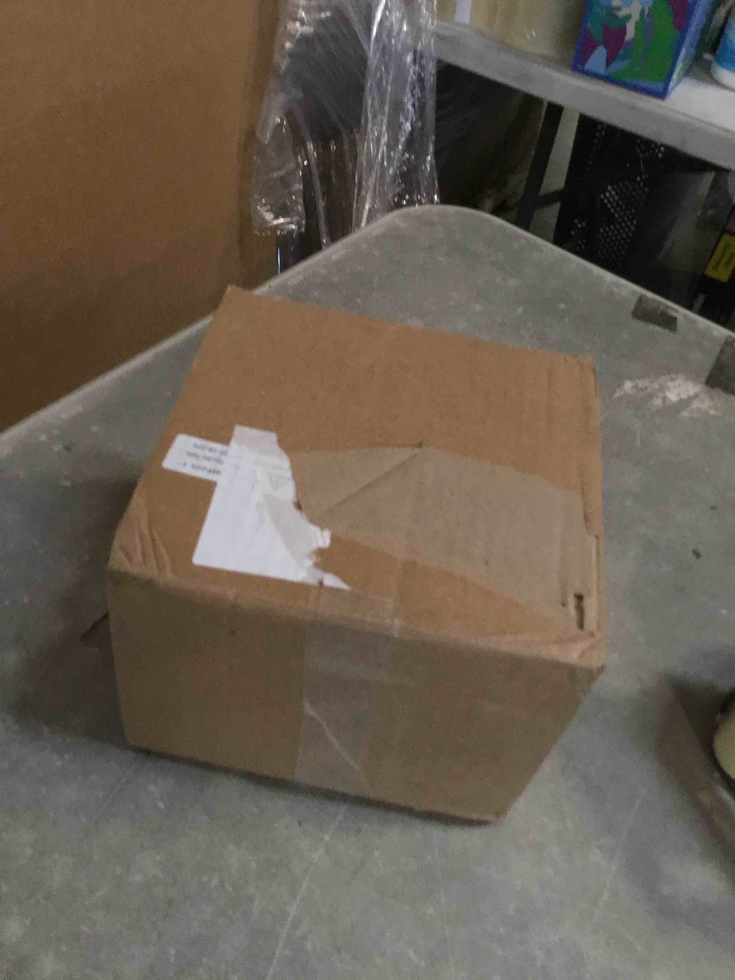 https://s3.amazonaws.com/lotting-images-prod/bidfta/PPE2145230_1742562813452.jpeg