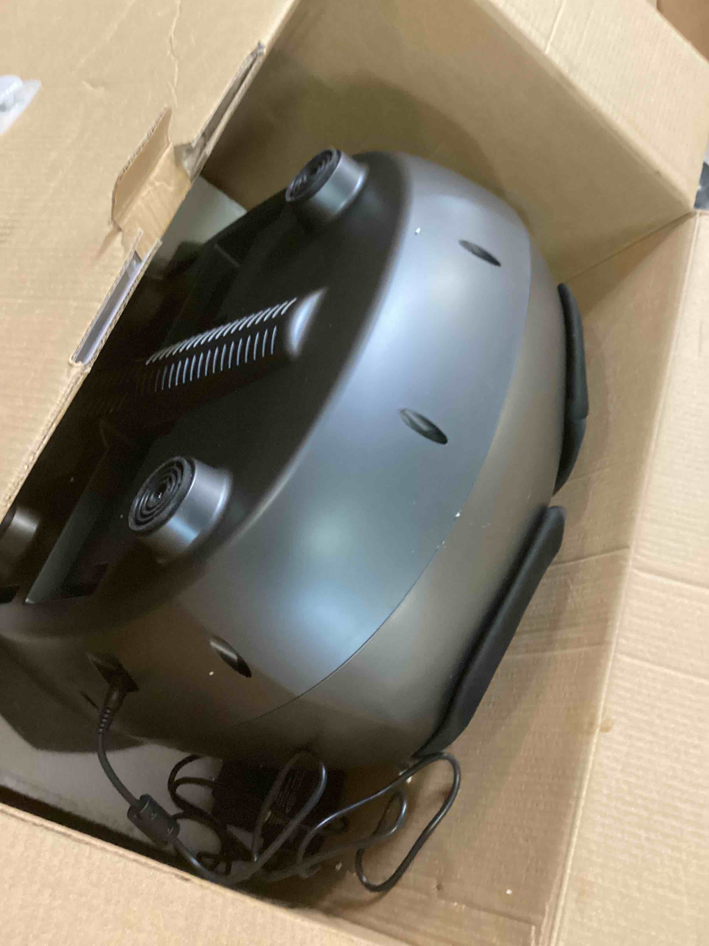 https://s3.amazonaws.com/lotting-images-prod/bidfta/PPE2146252_1740584251064.jpeg