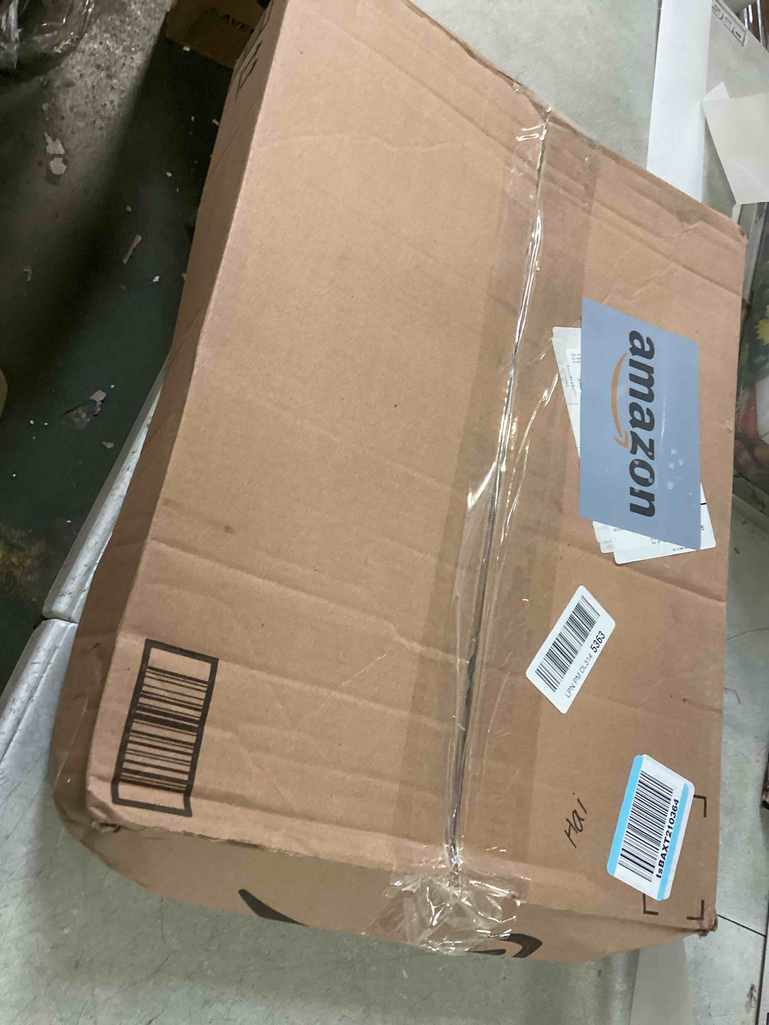 https://s3.amazonaws.com/lotting-images-prod/bidfta/PPE2146312_1740589084003.jpeg