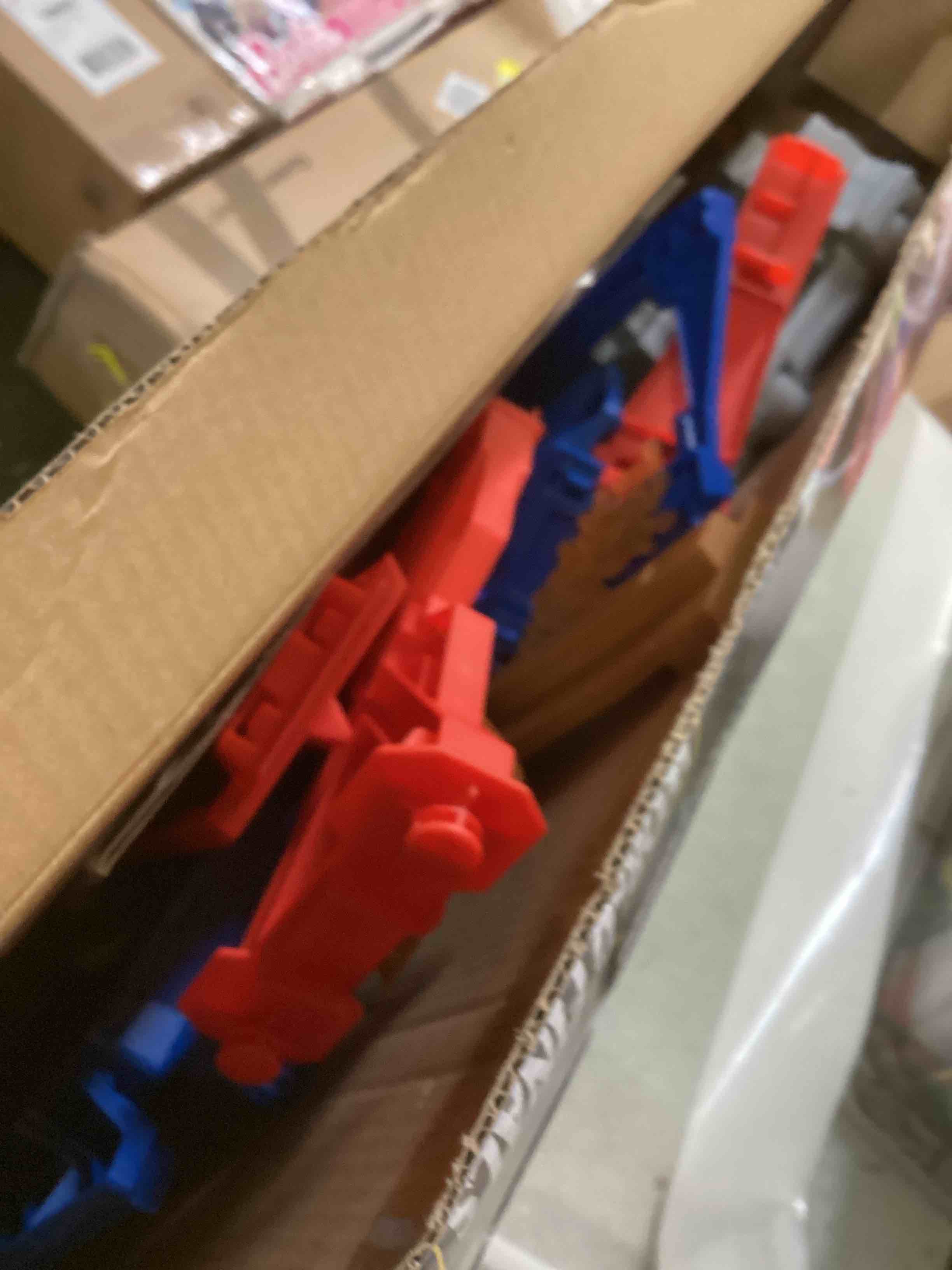 https://s3.amazonaws.com/lotting-images-prod/bidfta/PPE2146368_1740596988131.jpeg