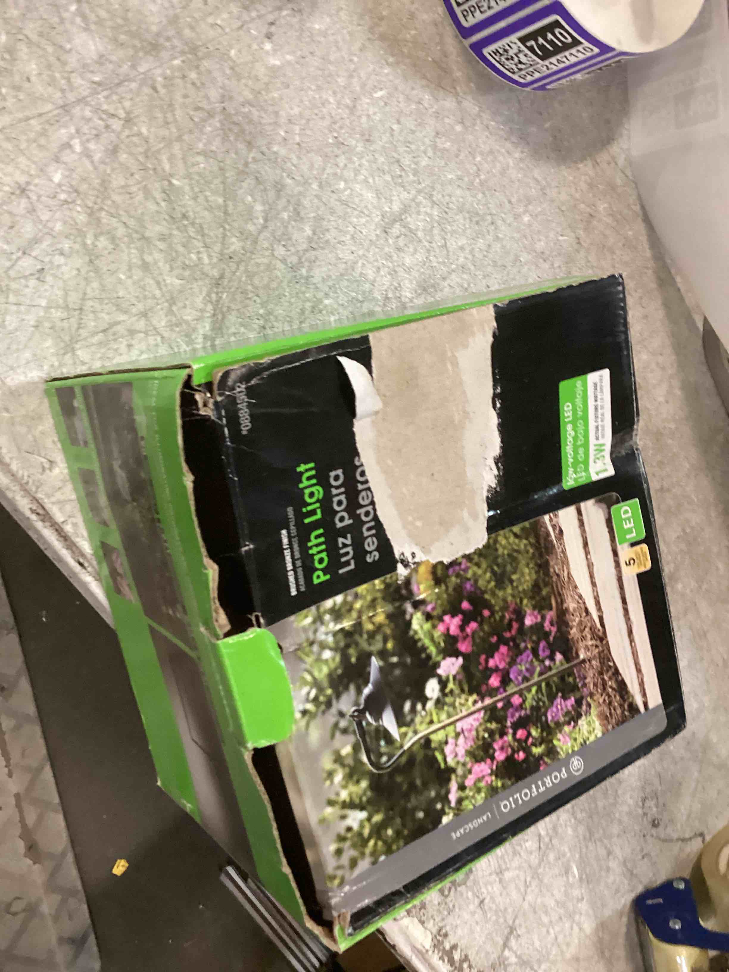 https://s3.amazonaws.com/lotting-images-prod/bidfta/PPE2147102_1741020579837.jpeg