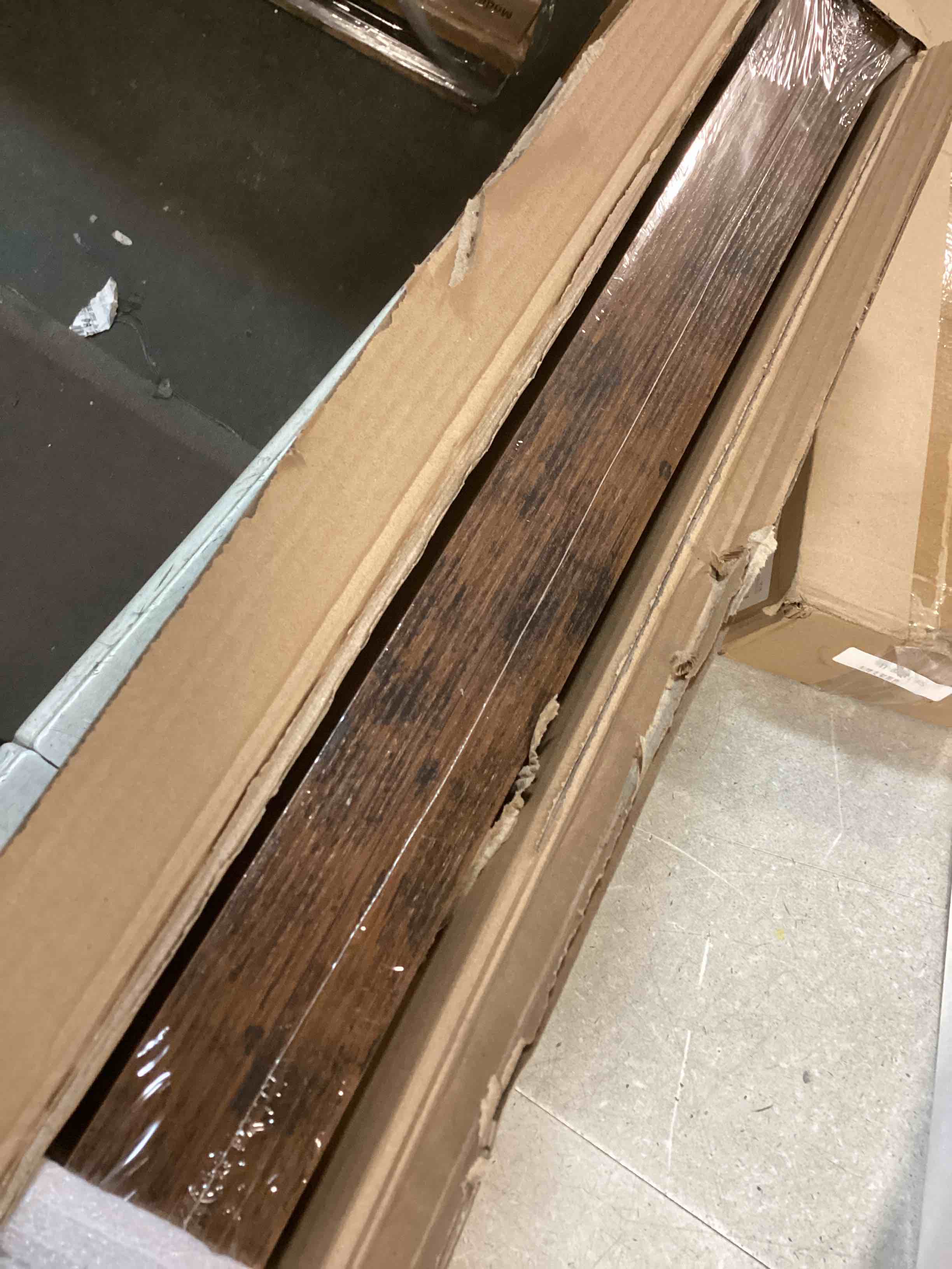 https://s3.amazonaws.com/lotting-images-prod/bidfta/PPE2147272_1741098067213.jpeg