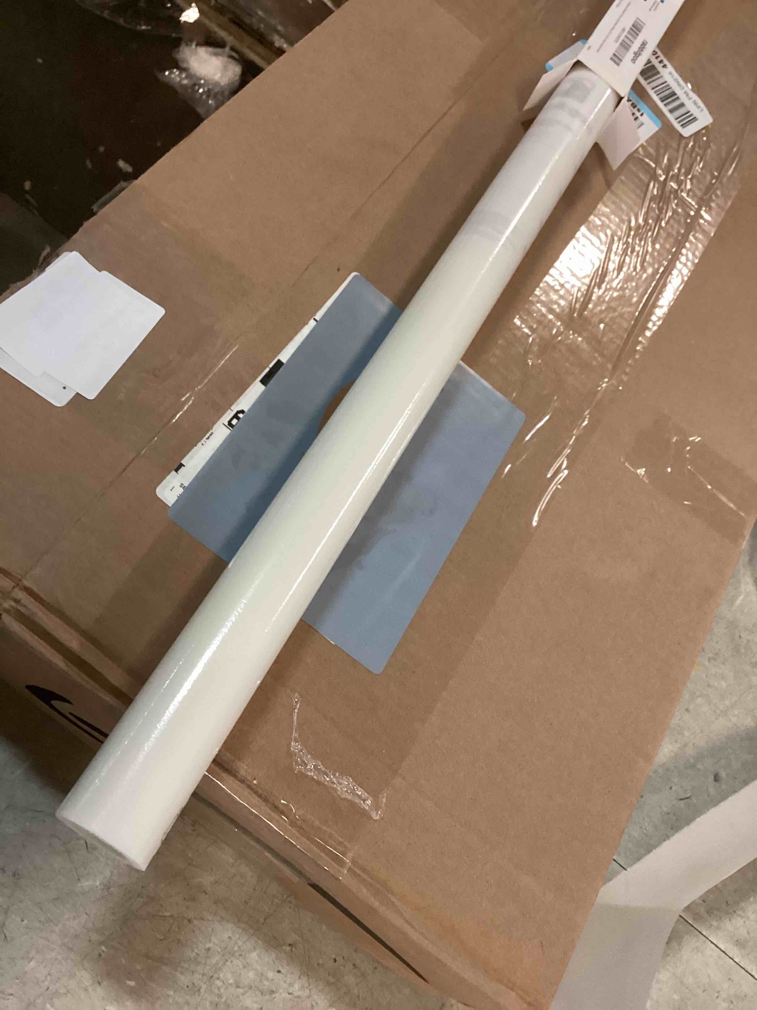https://s3.amazonaws.com/lotting-images-prod/bidfta/PPE2147337_1741105817224.jpeg