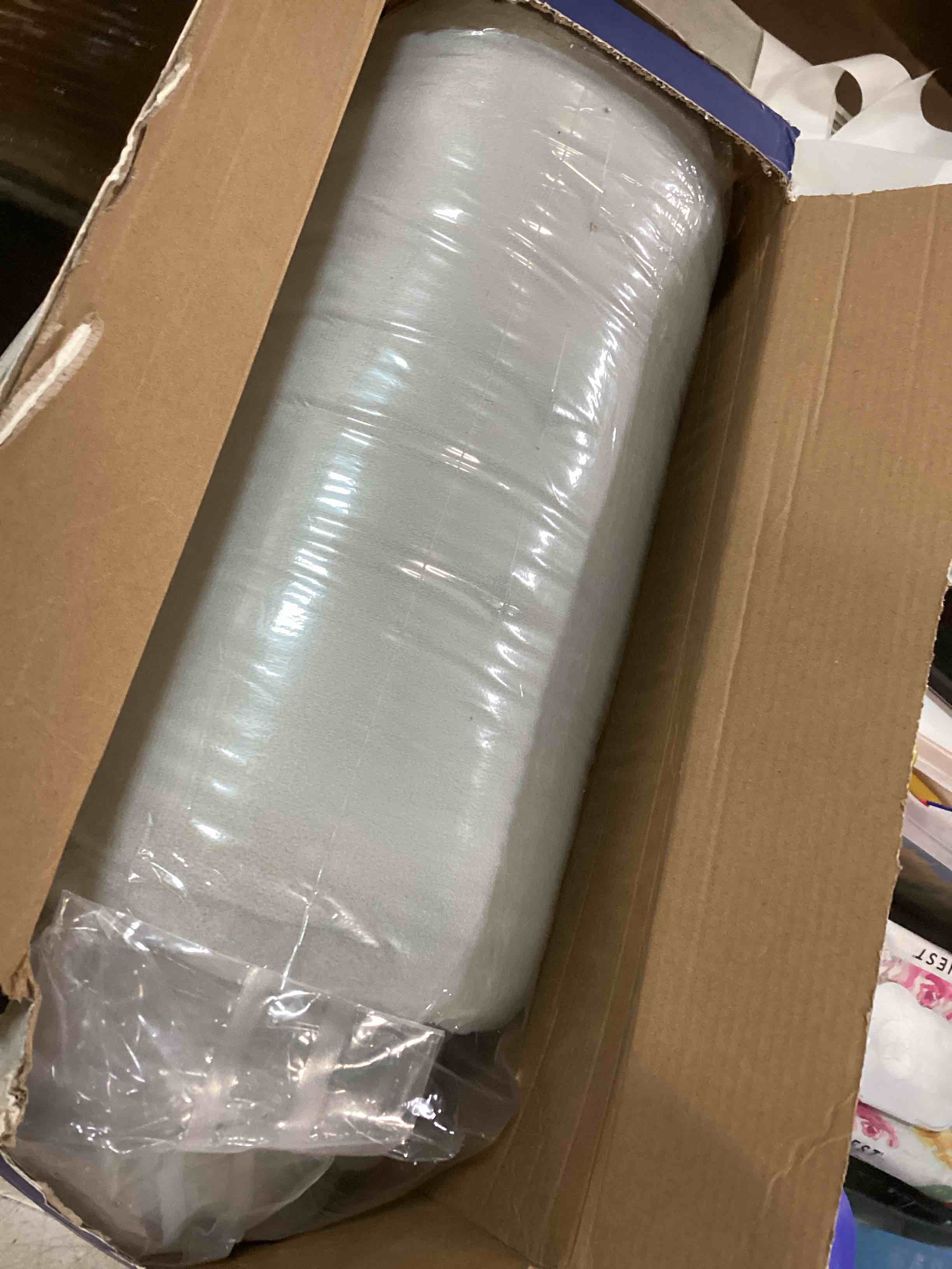 https://s3.amazonaws.com/lotting-images-prod/bidfta/PPE2147392_1741114131980.jpeg