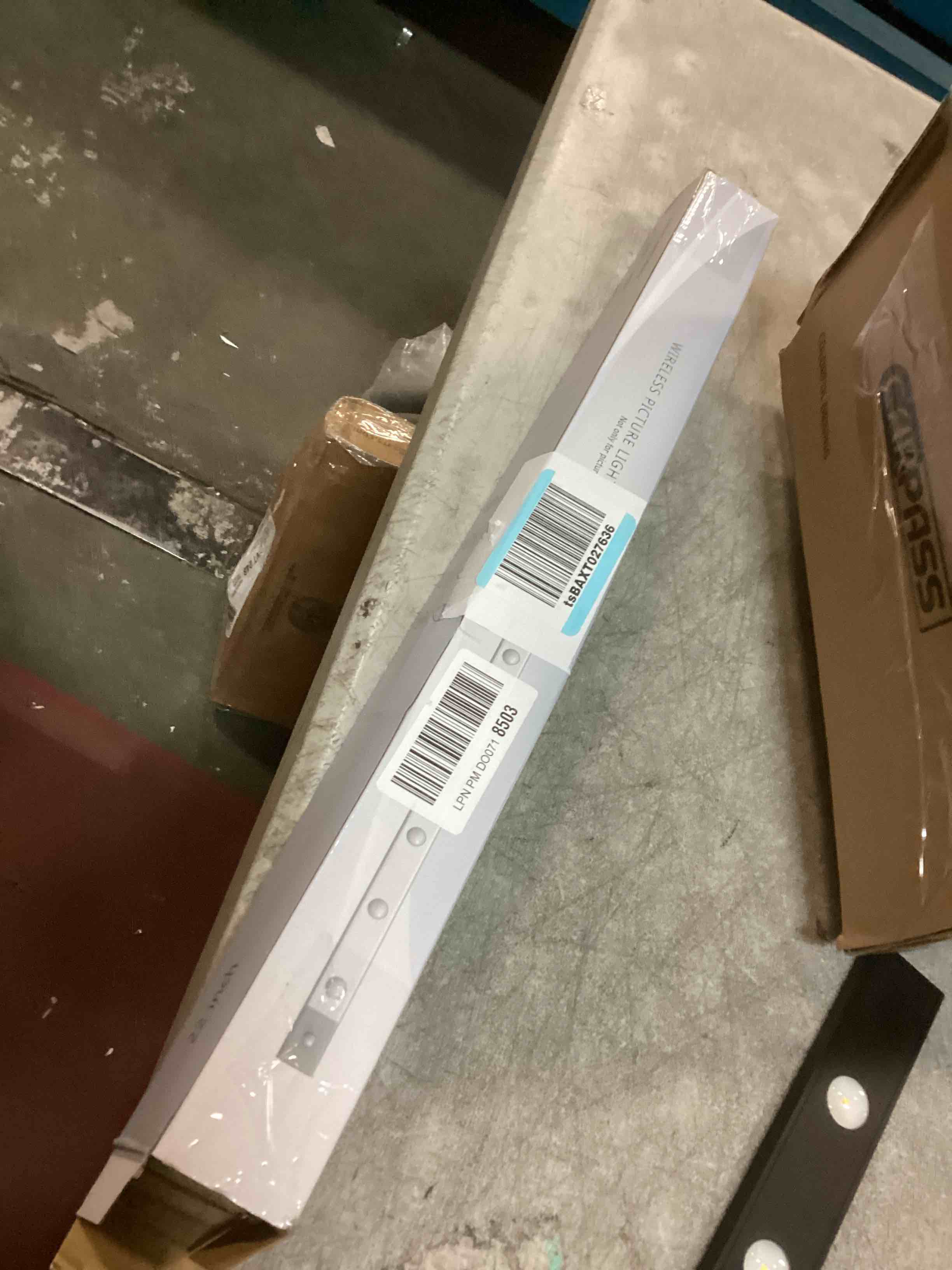 https://s3.amazonaws.com/lotting-images-prod/bidfta/PPE2147666_1741202703184.jpeg