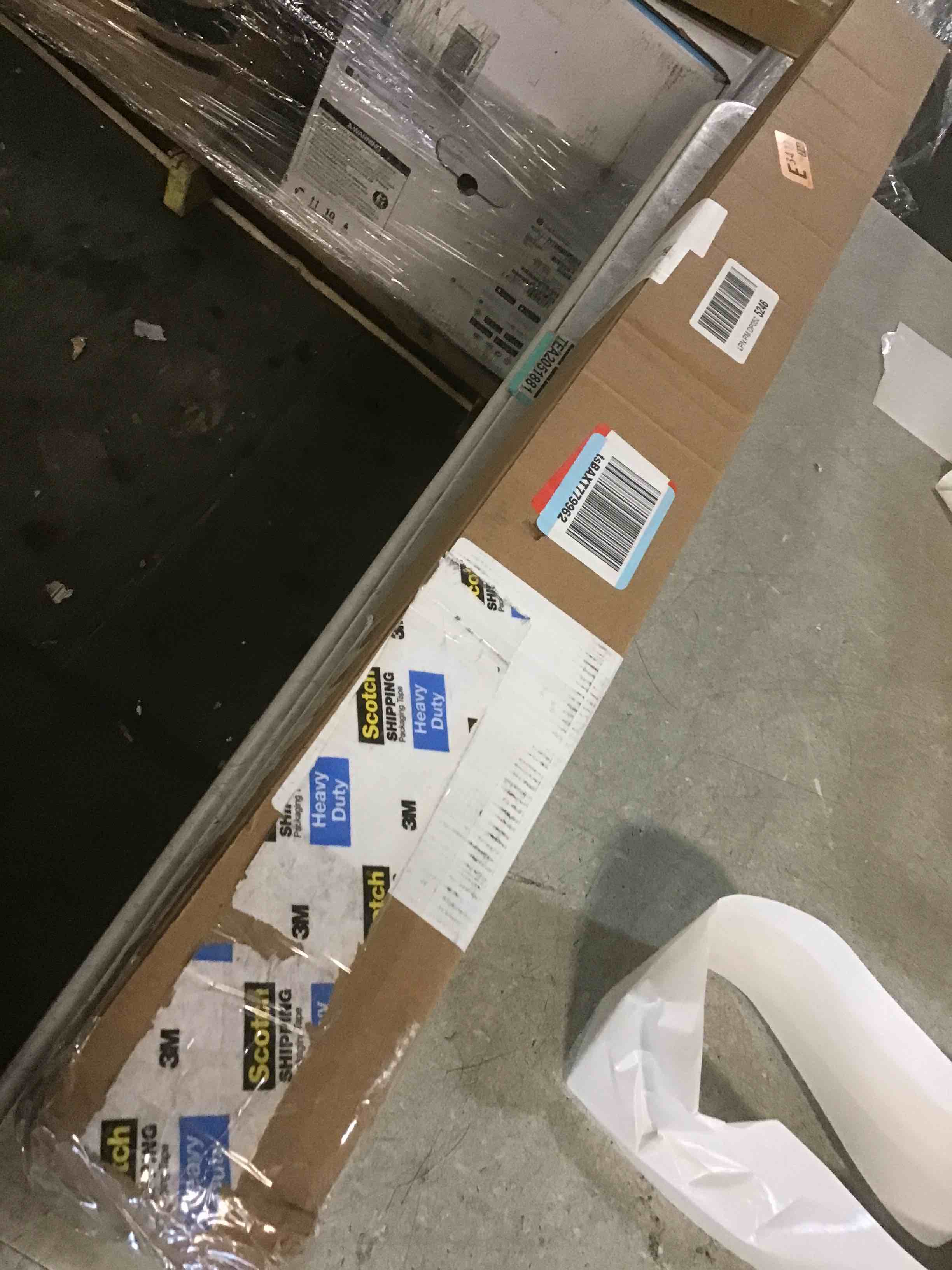 https://s3.amazonaws.com/lotting-images-prod/bidfta/PPE2148214_1741622487433.jpeg