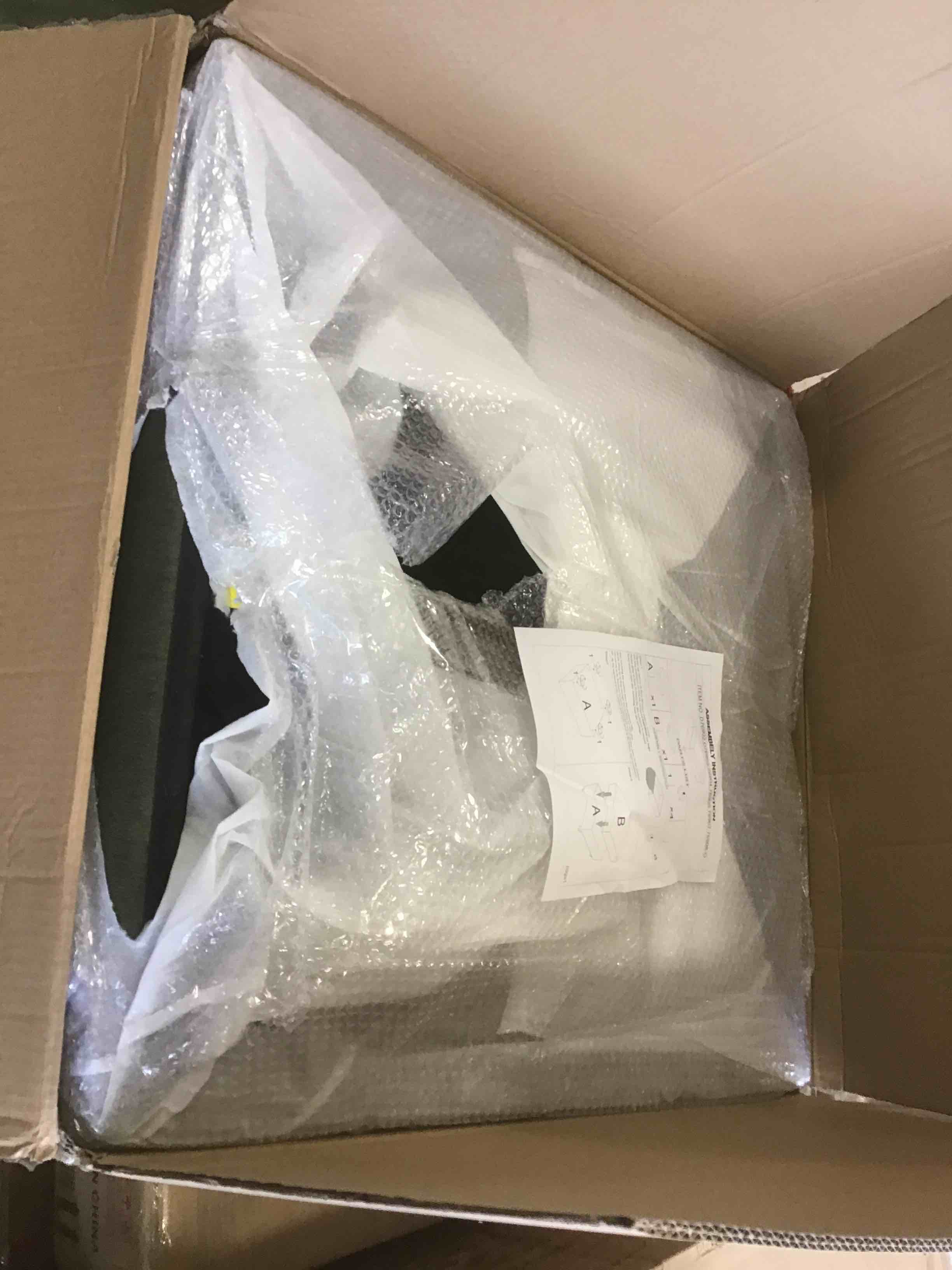 https://s3.amazonaws.com/lotting-images-prod/bidfta/PPE2148242_1741628208788.jpeg