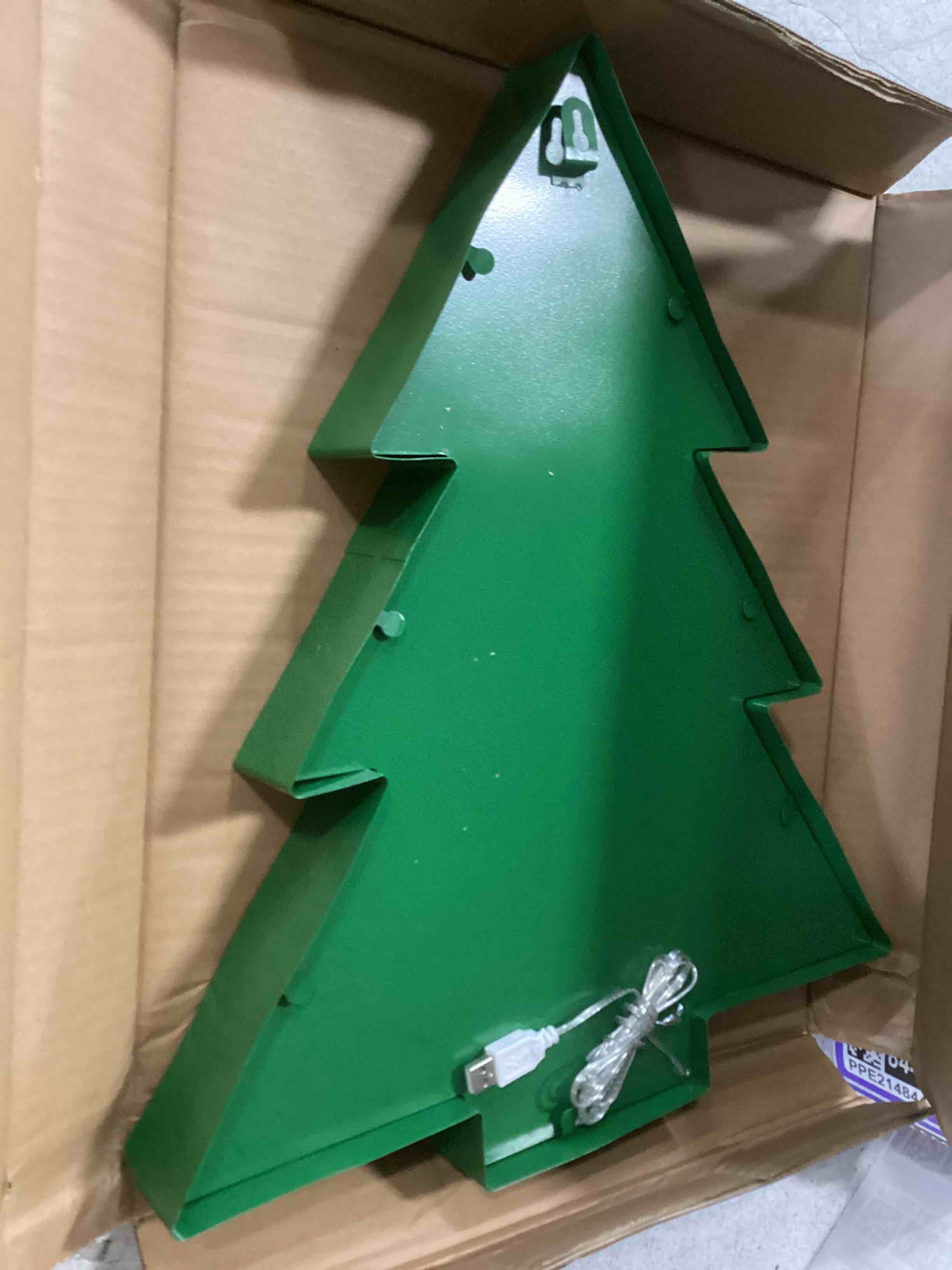 https://s3.amazonaws.com/lotting-images-prod/bidfta/PPE2148429_1741716540080.jpeg