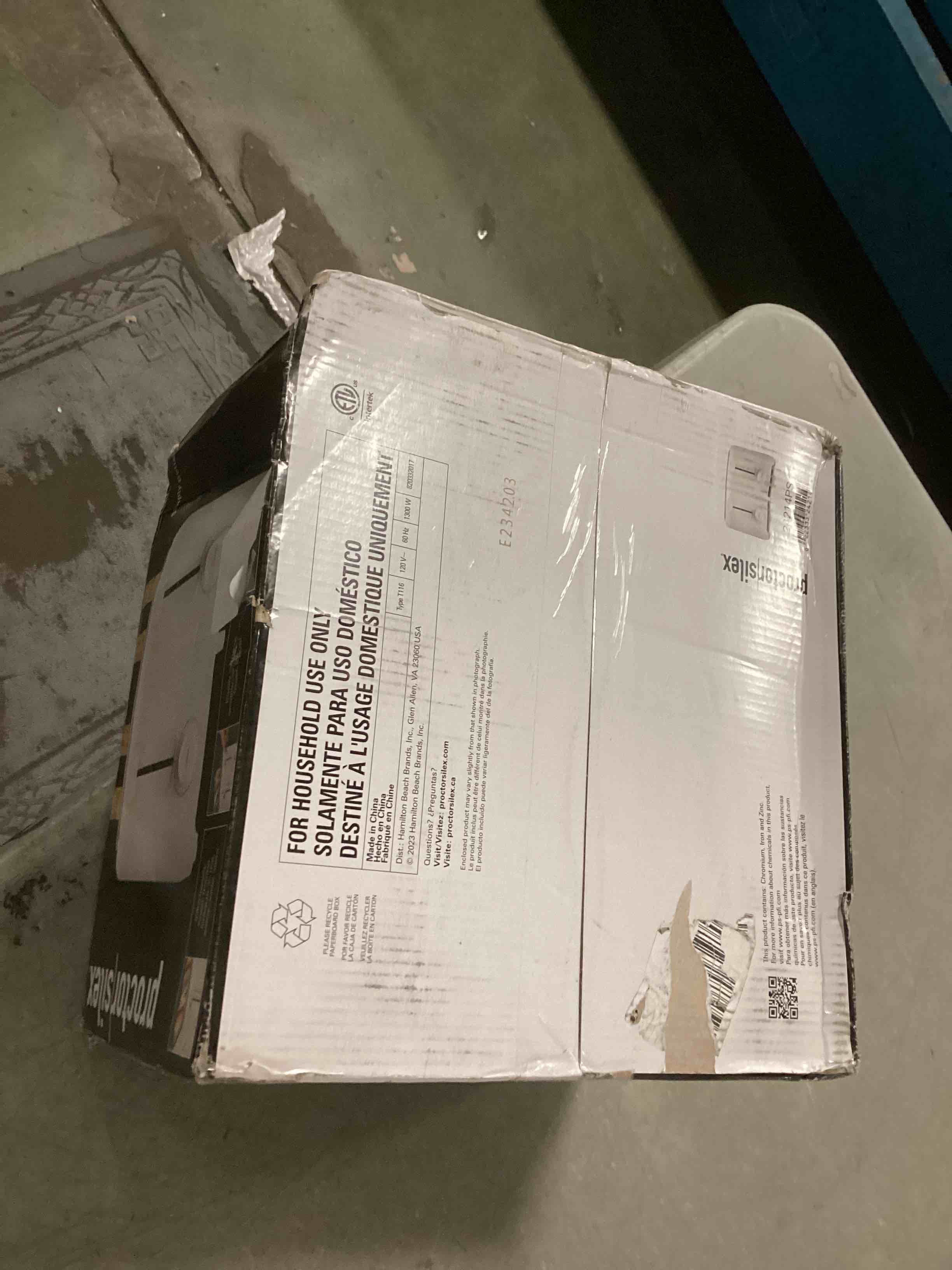 https://s3.amazonaws.com/lotting-images-prod/bidfta/PPE2148584_1741870622403.jpeg