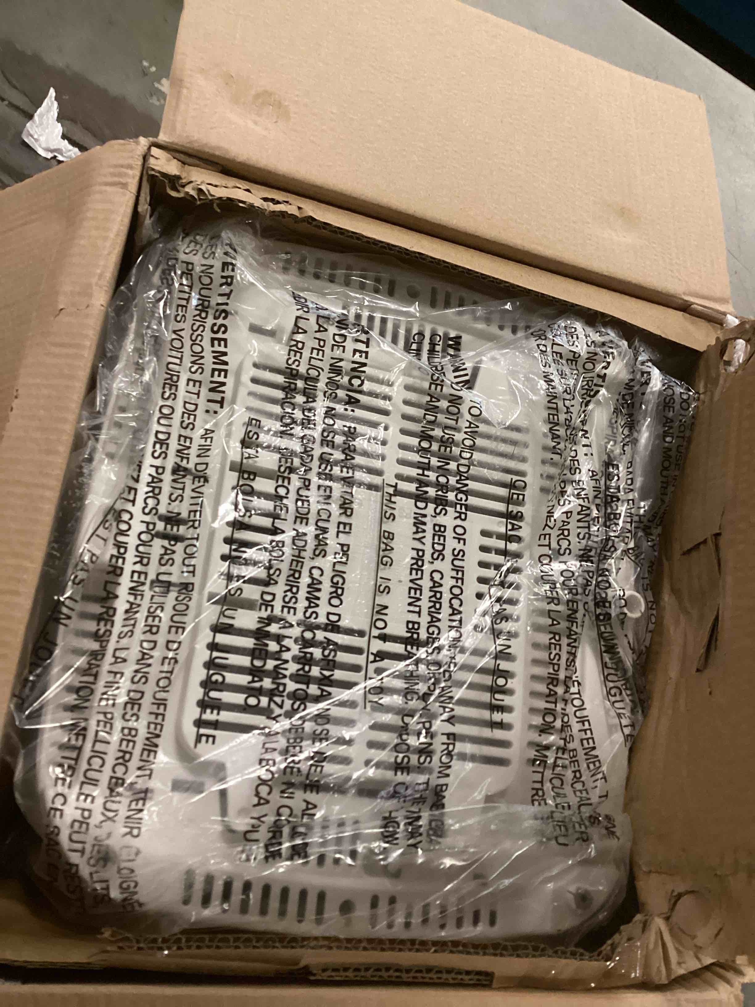 https://s3.amazonaws.com/lotting-images-prod/bidfta/PPE2148584_1741870644129.jpeg