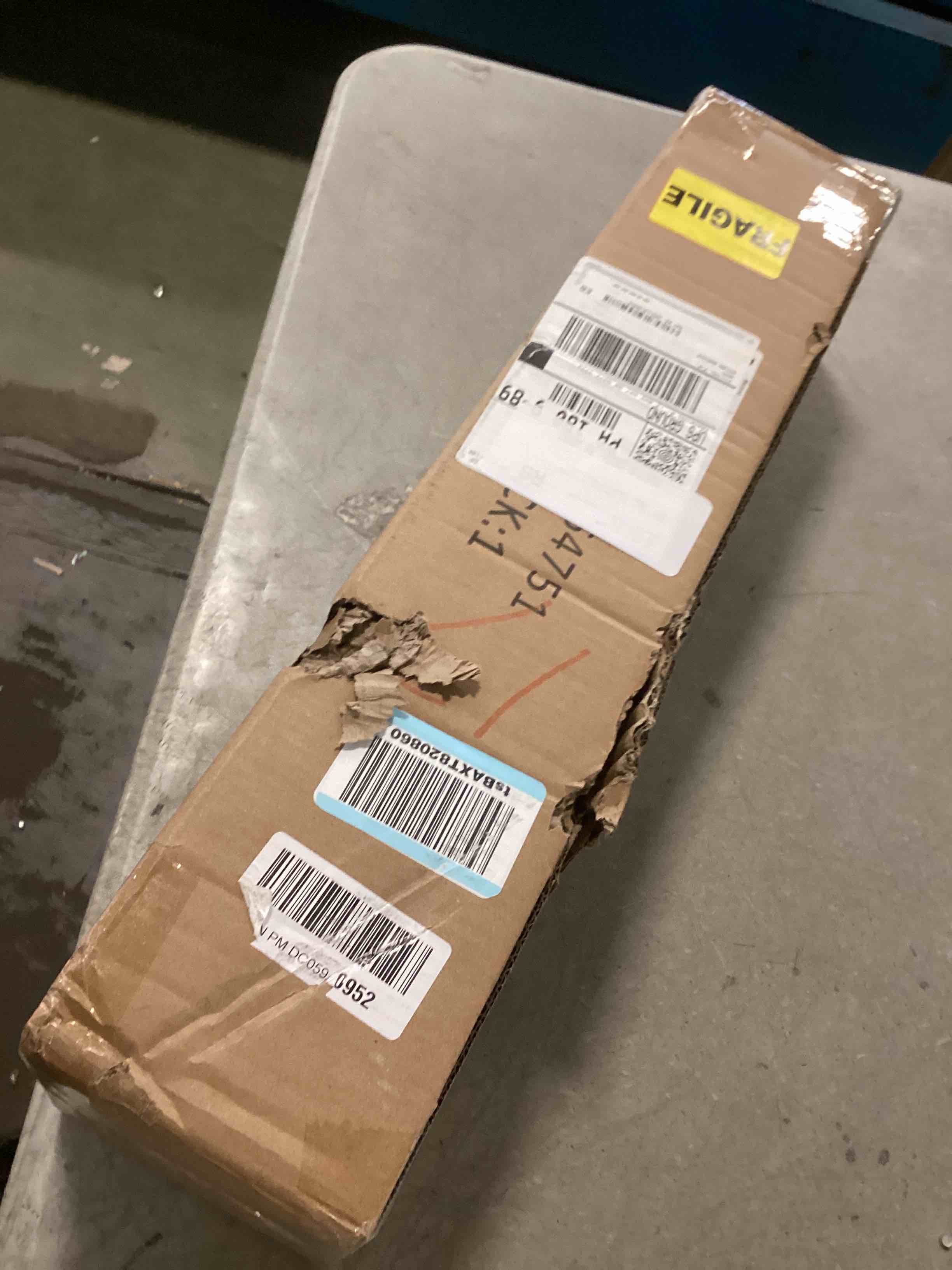 https://s3.amazonaws.com/lotting-images-prod/bidfta/PPE2148660_1741880837183.jpeg